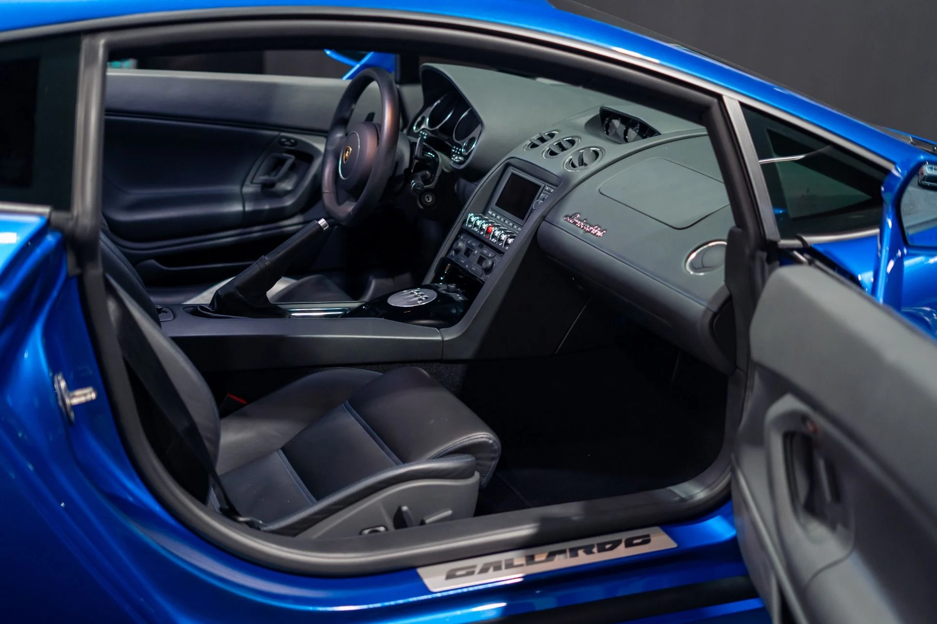 mph001_2165041385_Used_2013_Lamborghini_Gallardo_LP_550_2_Bespoke_Ad_Personam_Blu_Caelum_1784226663_847c21c77d