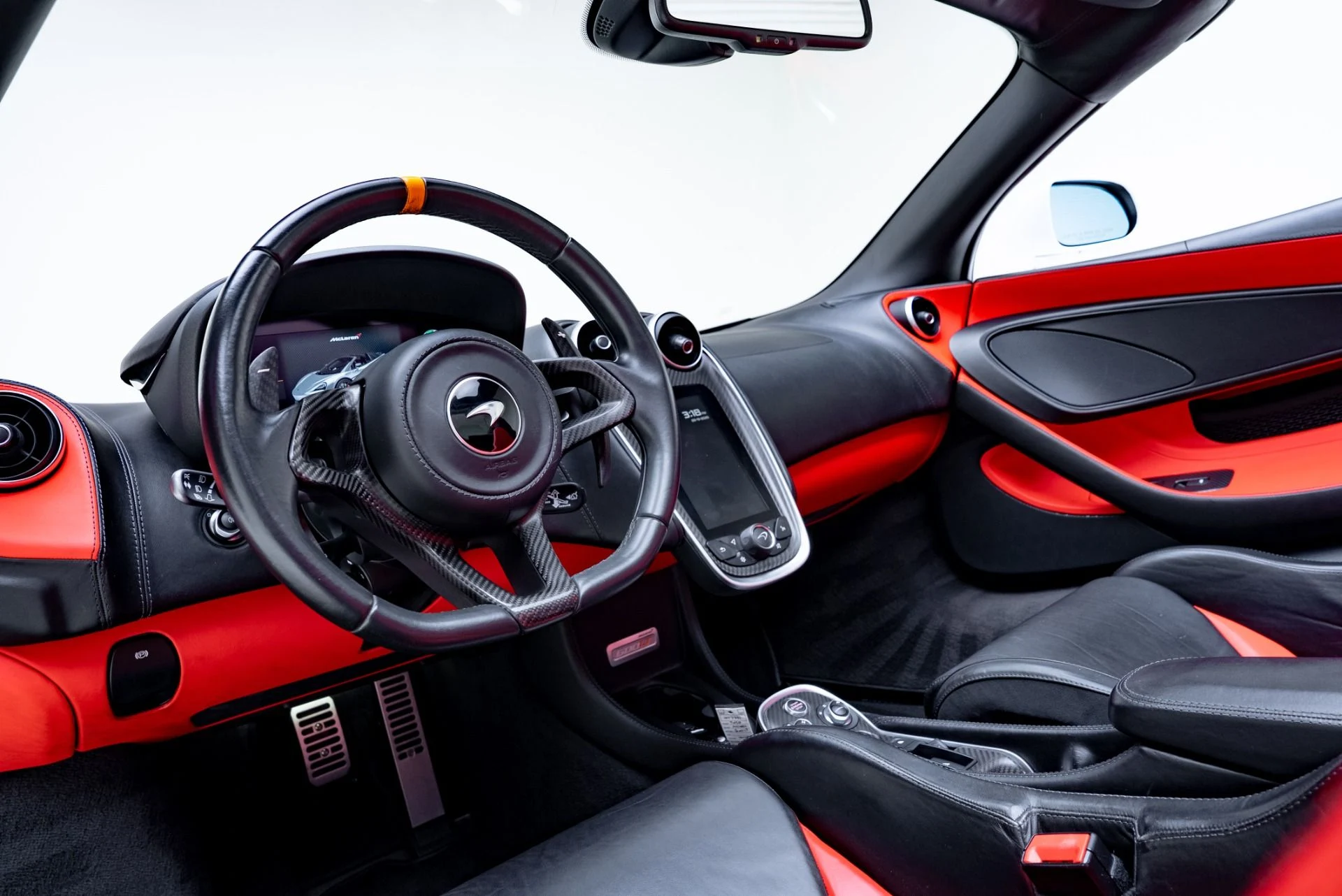 mph001_2184758304_Used_2020_Mc_Laren_600_LT_Spider_1778775313_f4a4045388