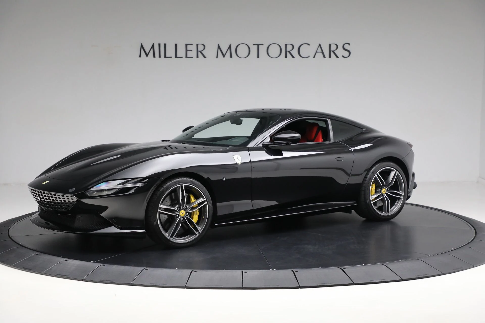 mph001_2190170782_Used_2022_Ferrari_Roma_1707749900_9bb669484f