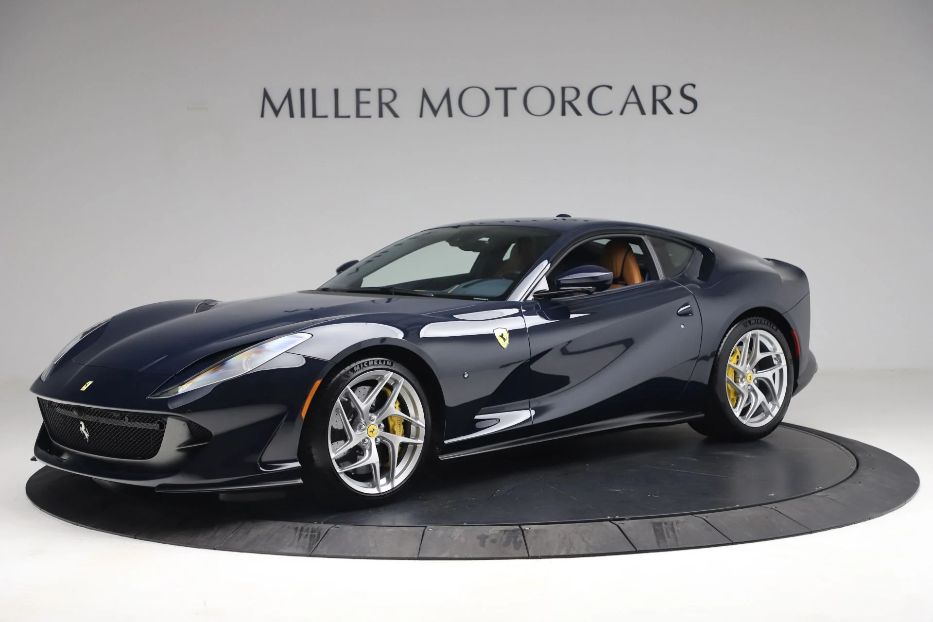 mph001_2206603340_Used_2020_Ferrari_812_Superfast_1622641903_224752ebf6