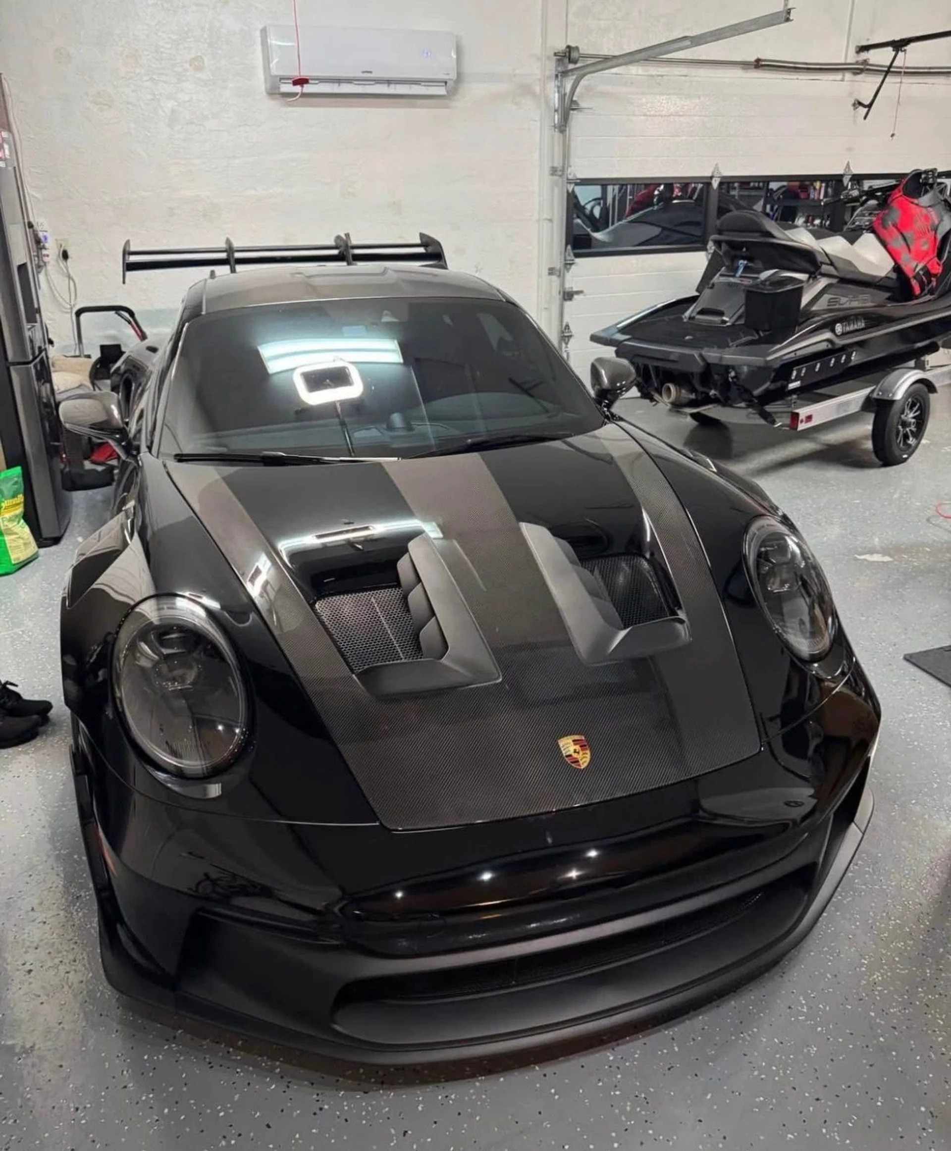 mph001_2210586180_Used_2024_Porsche_911_GT_3_RS_1761078643_ba1f56f7c2