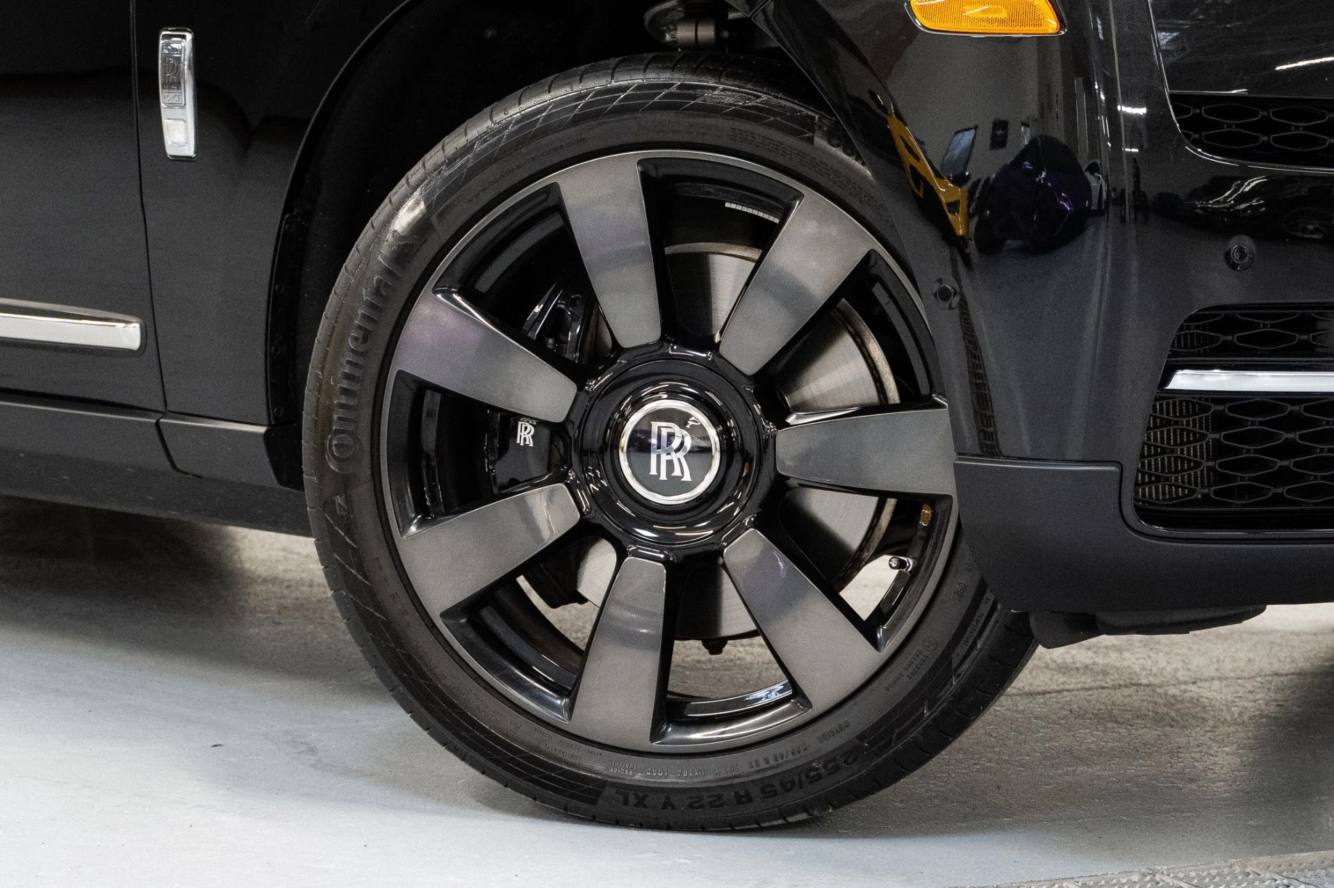 mph001_2211265071_Used_2022_Rolls_Royce_Cullinan_1772571310_dc36bb7b3e
