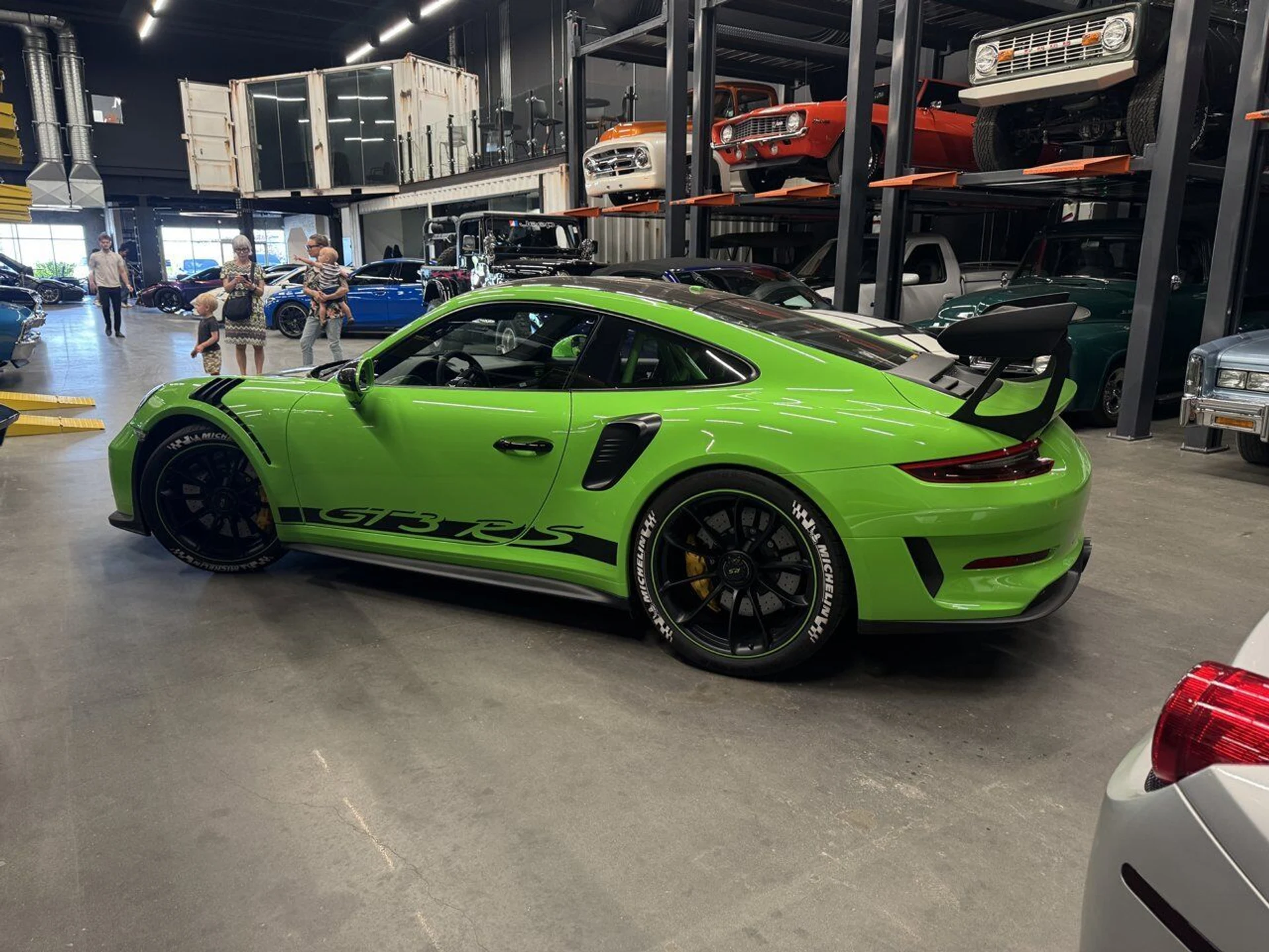 mph001_2214210193_porsche_911_2019_9e50205e61