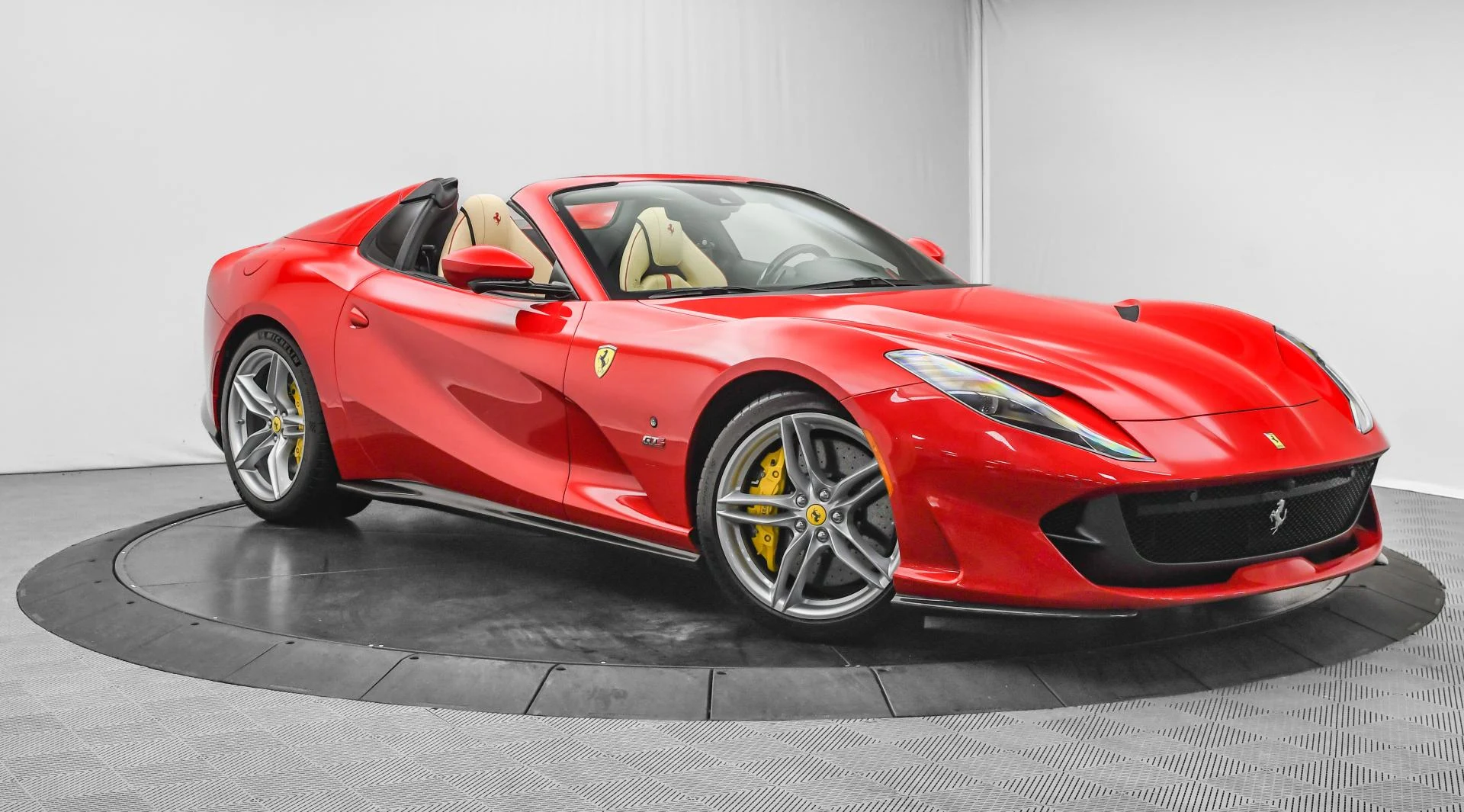 mph001_2216517294_Used_2022_Ferrari_812_GTS_1752652102_c2c46c3122