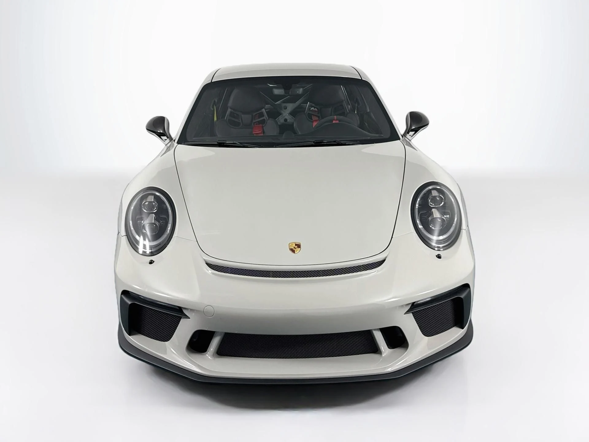 mph001_2218761477_Used_2018_Porsche_911_GT_3_1787596657_e7f28bccd9