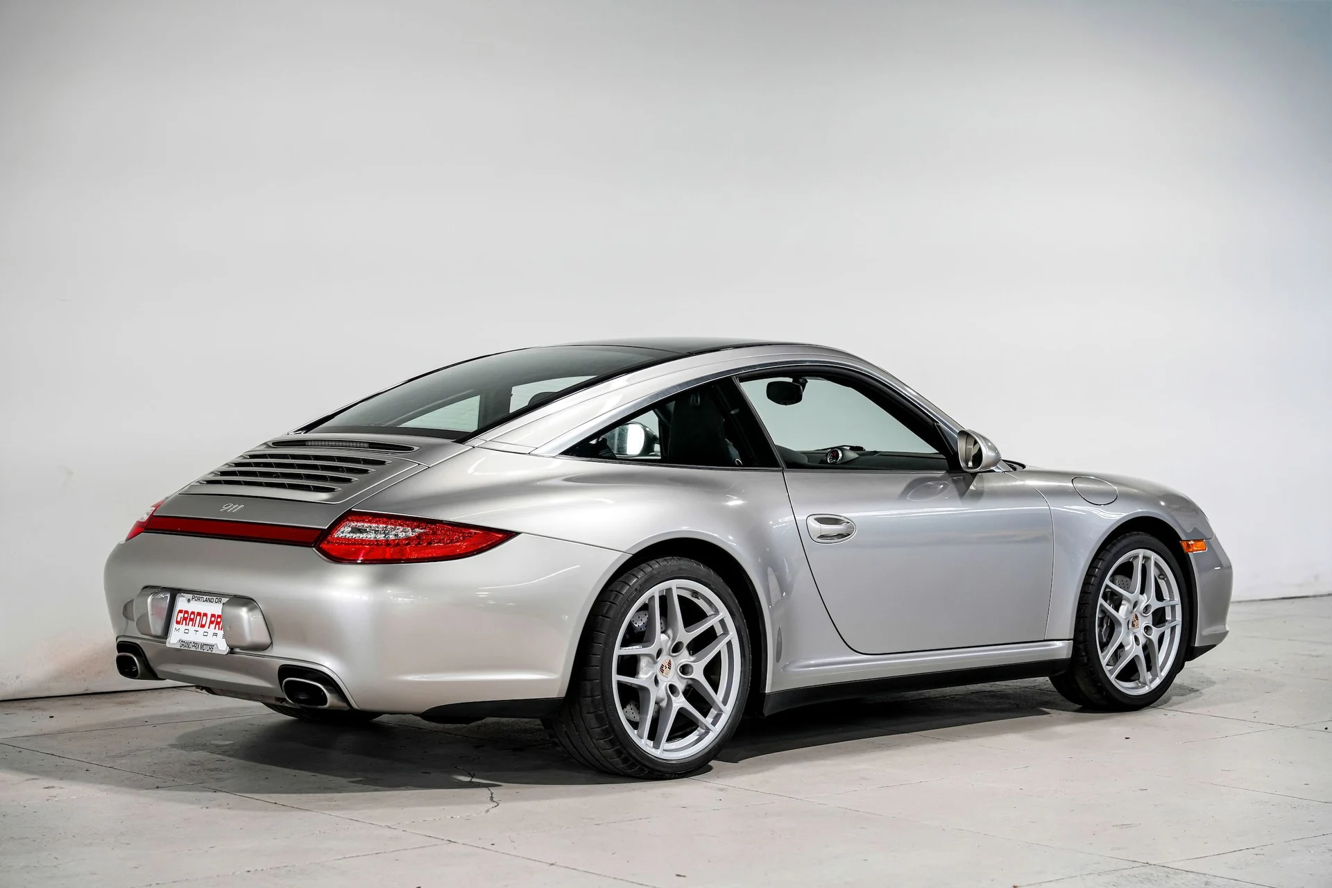 mph001_2231821626_2c9bc155e4df15c21777923671e803dcx_2cf140e5b2