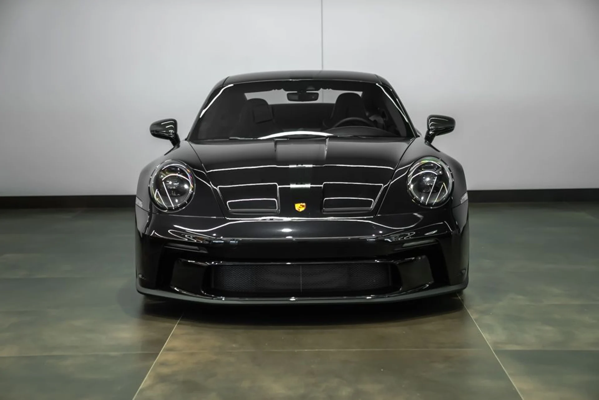 mph001_2237128854_porsche_911_2024_jpg_v_1781715934_2d361c8156