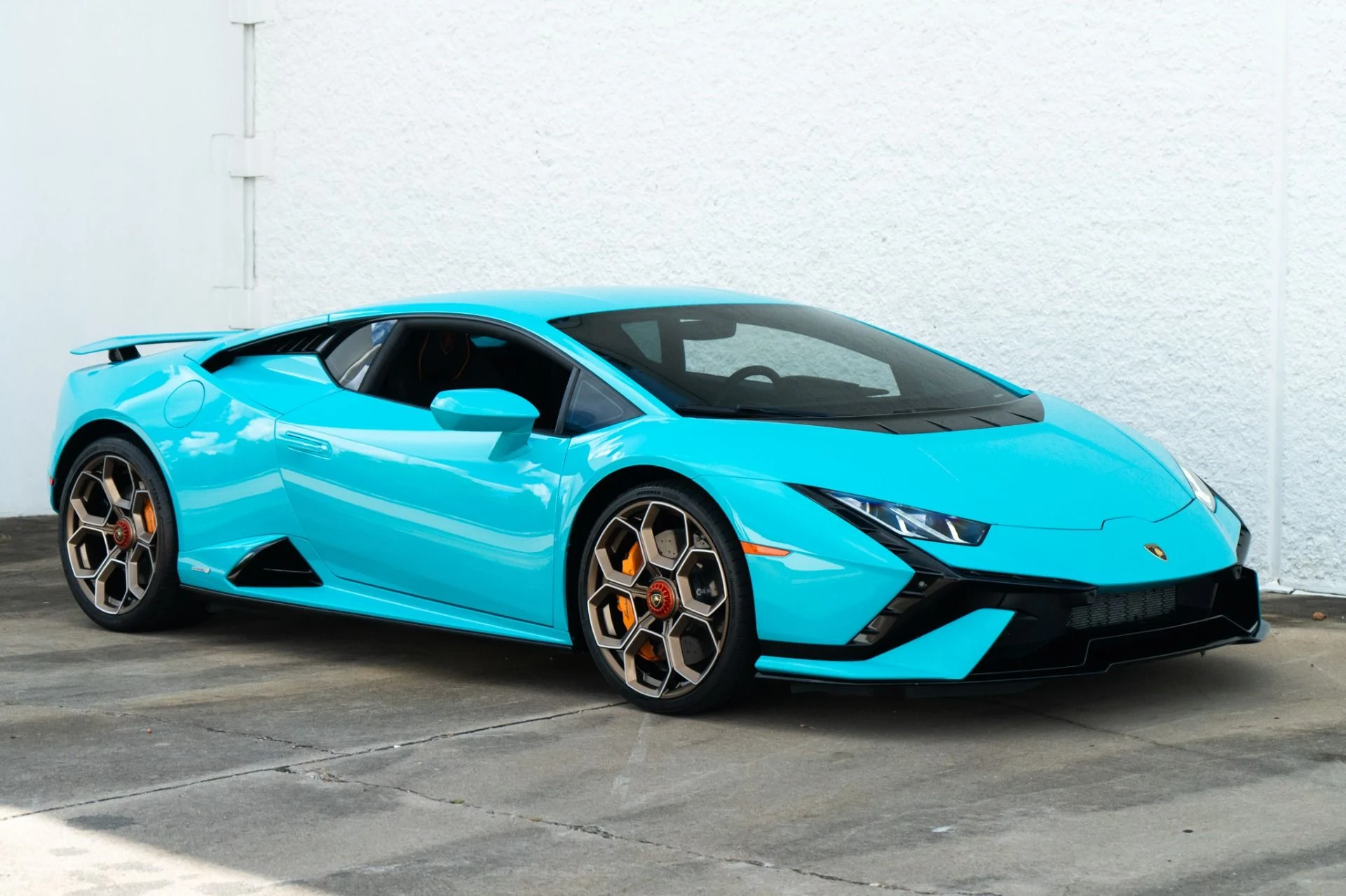 mph001_2254079507_Used_2023_Lamborghini_Huracan_Tecnica_1786574624_1e64a5f917