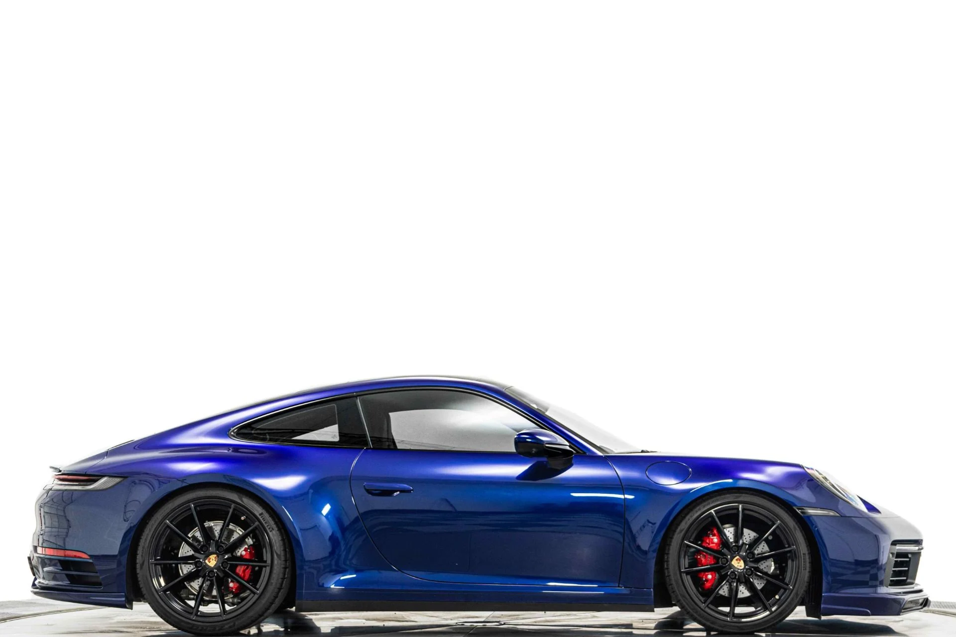 mph001_2258171773_Used_2022_Porsche_911_Carrera_Premium_Package_Plus_Two_Tone_Interior_1780607080_583f79626d