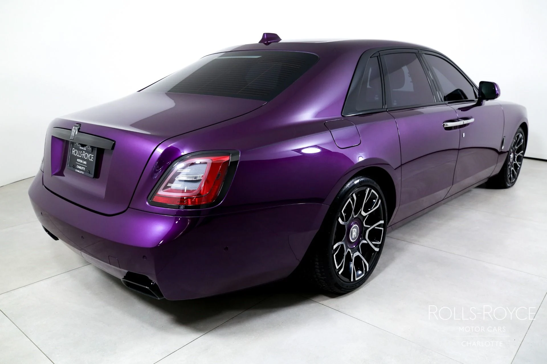 mph001_2270069502_Used_2022_Rolls_Royce_Black_Badge_Ghost_1772490971_855cf66c9c