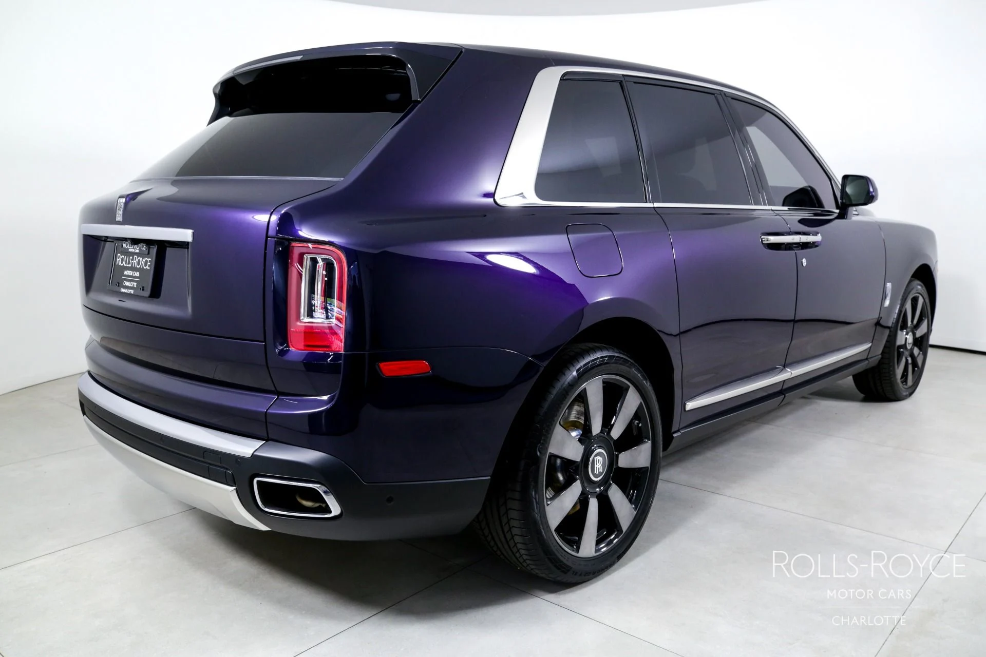 mph001_2286394516_Used_2023_Rolls_Royce_Cullinan_1742248268_e3a85cdb3a