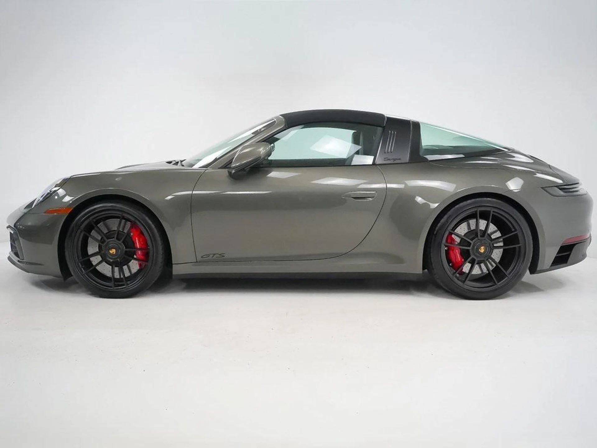 mph001_2301320526_t_Ke_zh_Vyi_E_An_Hab_Omn_Qxfk1vrtk_e8b0d1cbaf