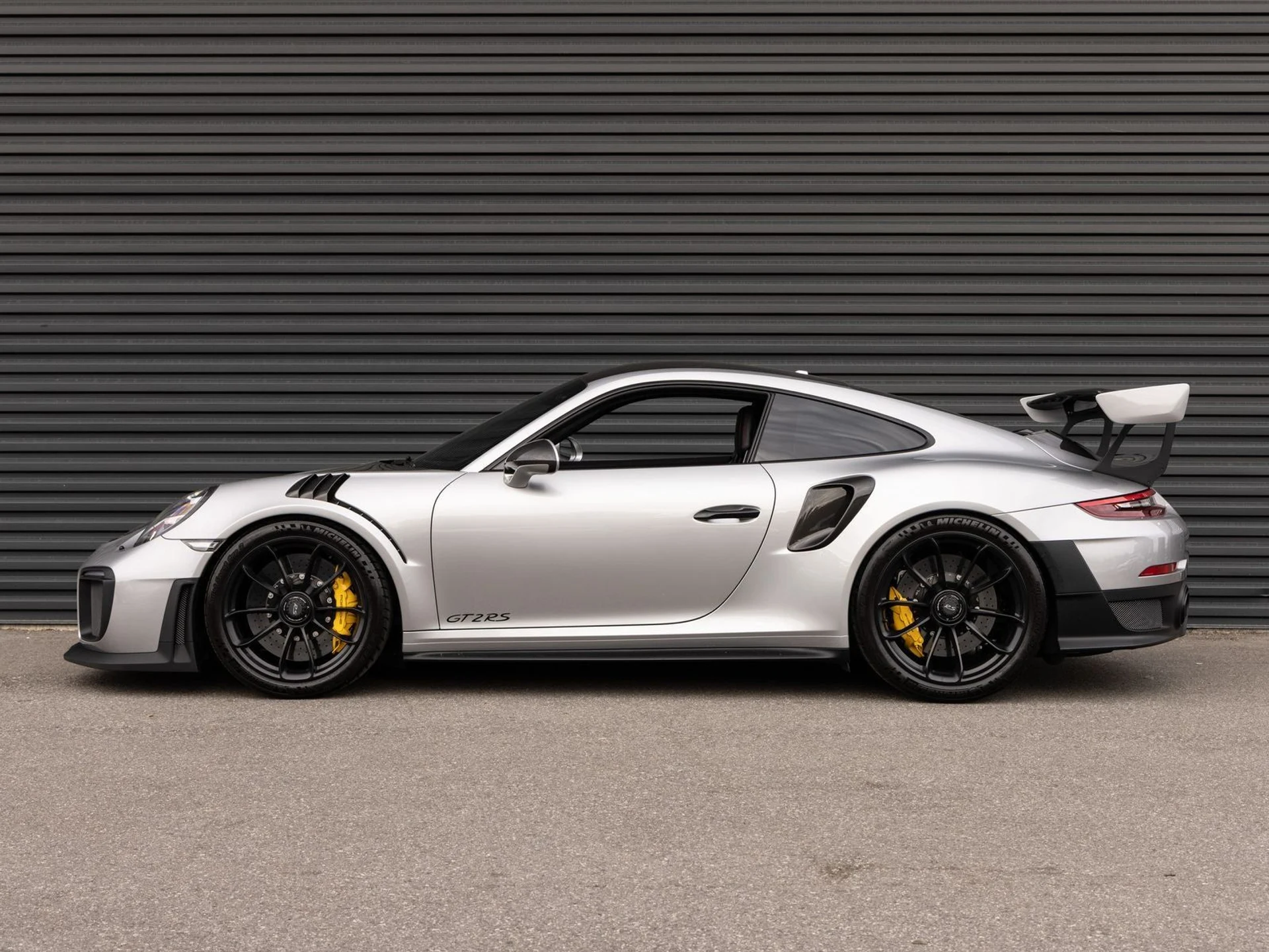 mph001_230451410_2_a3b3384c8f