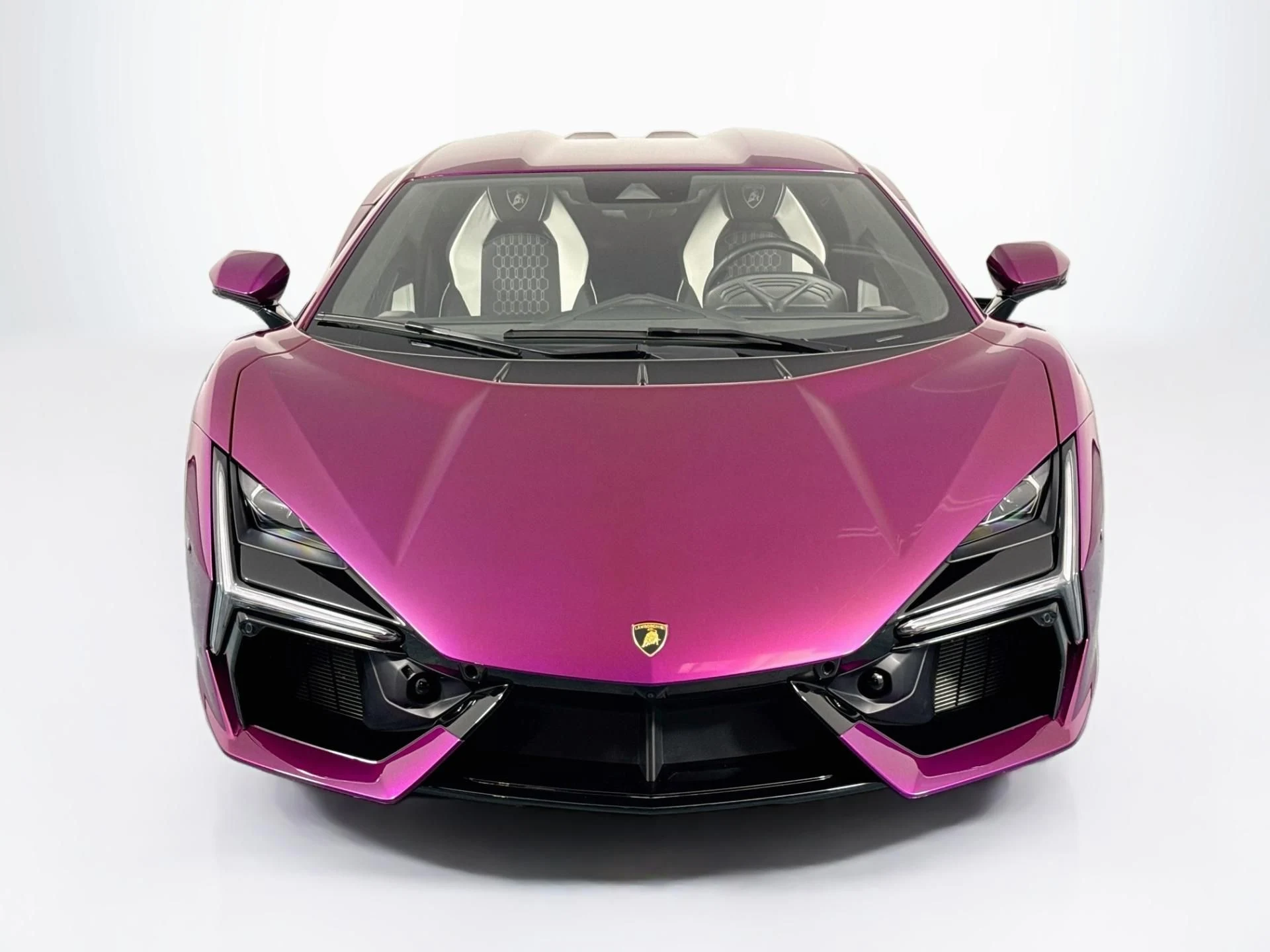 mph001_2308538912_Used_2024_Lamborghini_Revuelto_1787336686_a9f2c1fc31