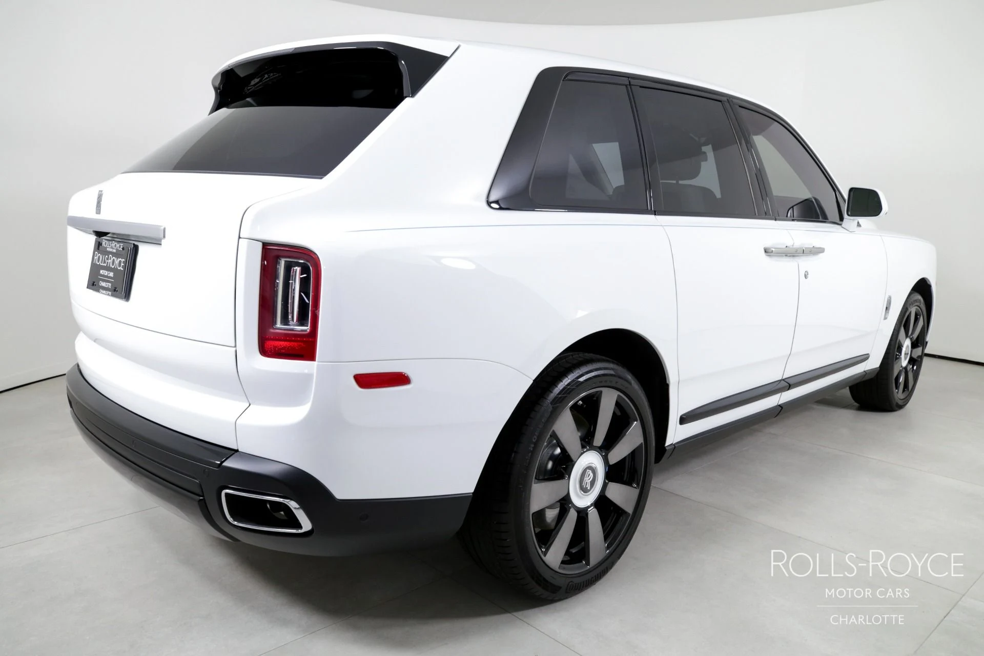 mph001_2311086941_Used_2023_Rolls_Royce_Cullinan_1709308127_fca7236a87