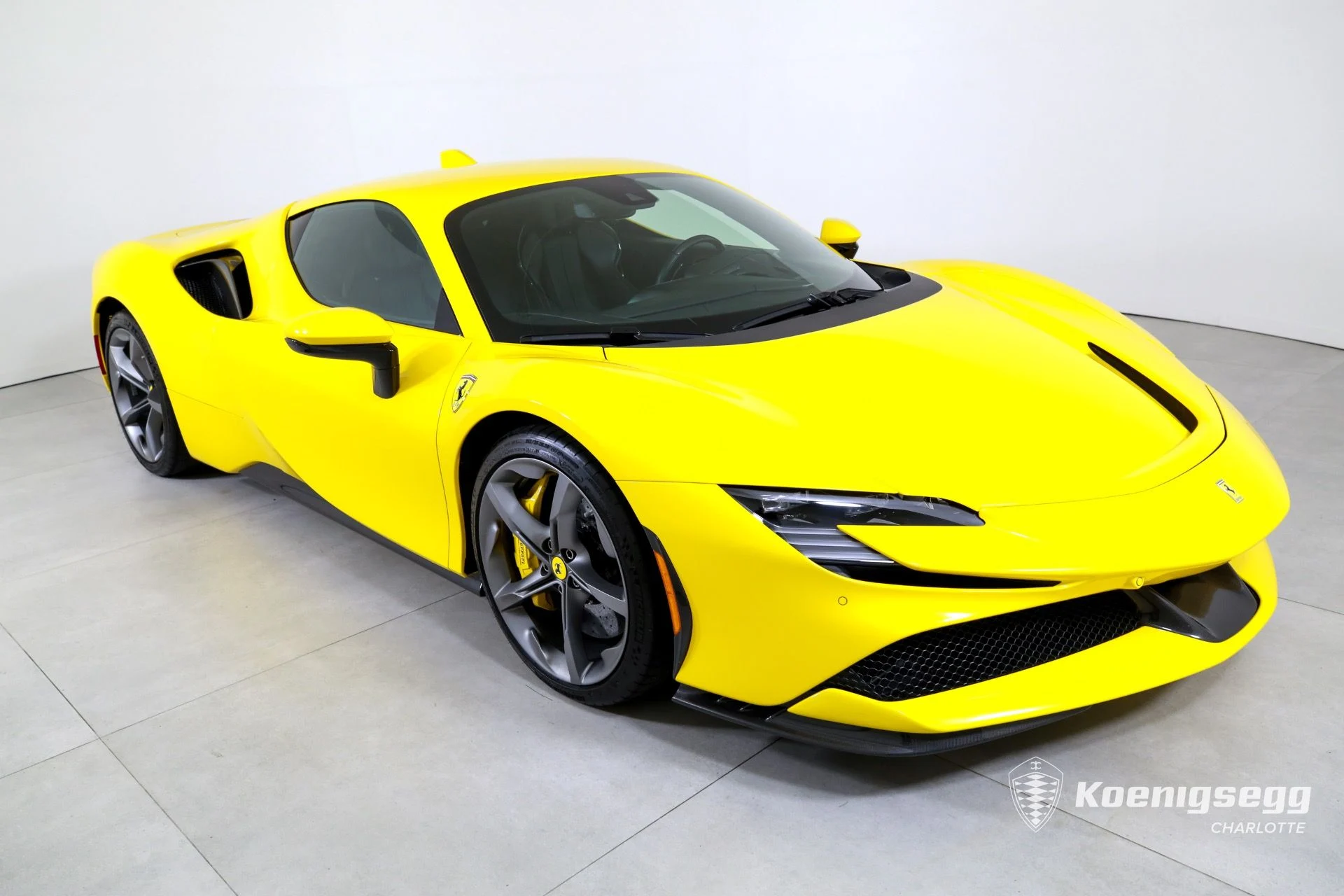 mph001_2334775653_Used_2021_Ferrari_SF_90_Stradale_1760975075_febf83ea83