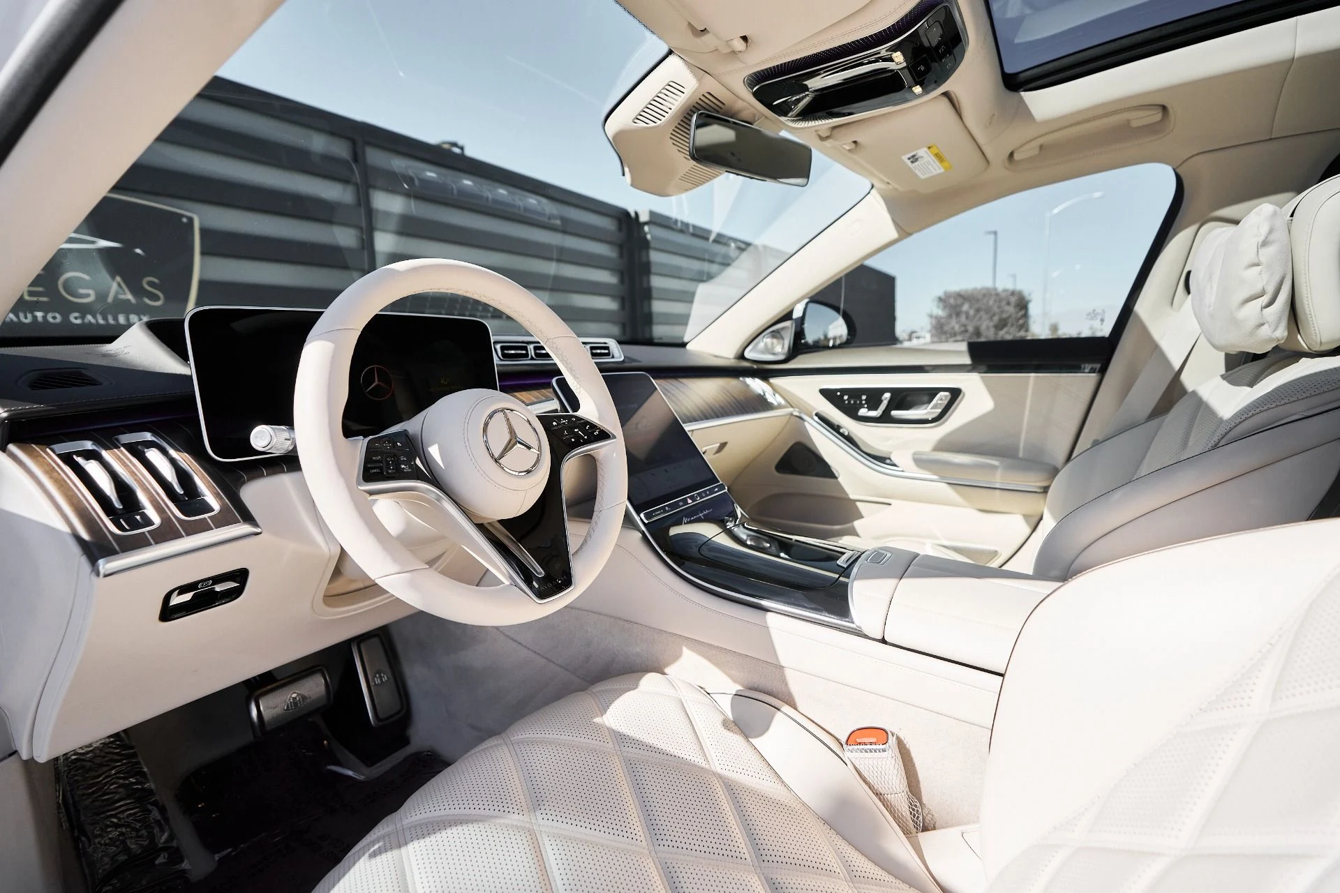 mph001_2339481673_Used_2025_Mercedes_Benz_S_Class_Maybach_S_680_1761611051_d5cfd893c2