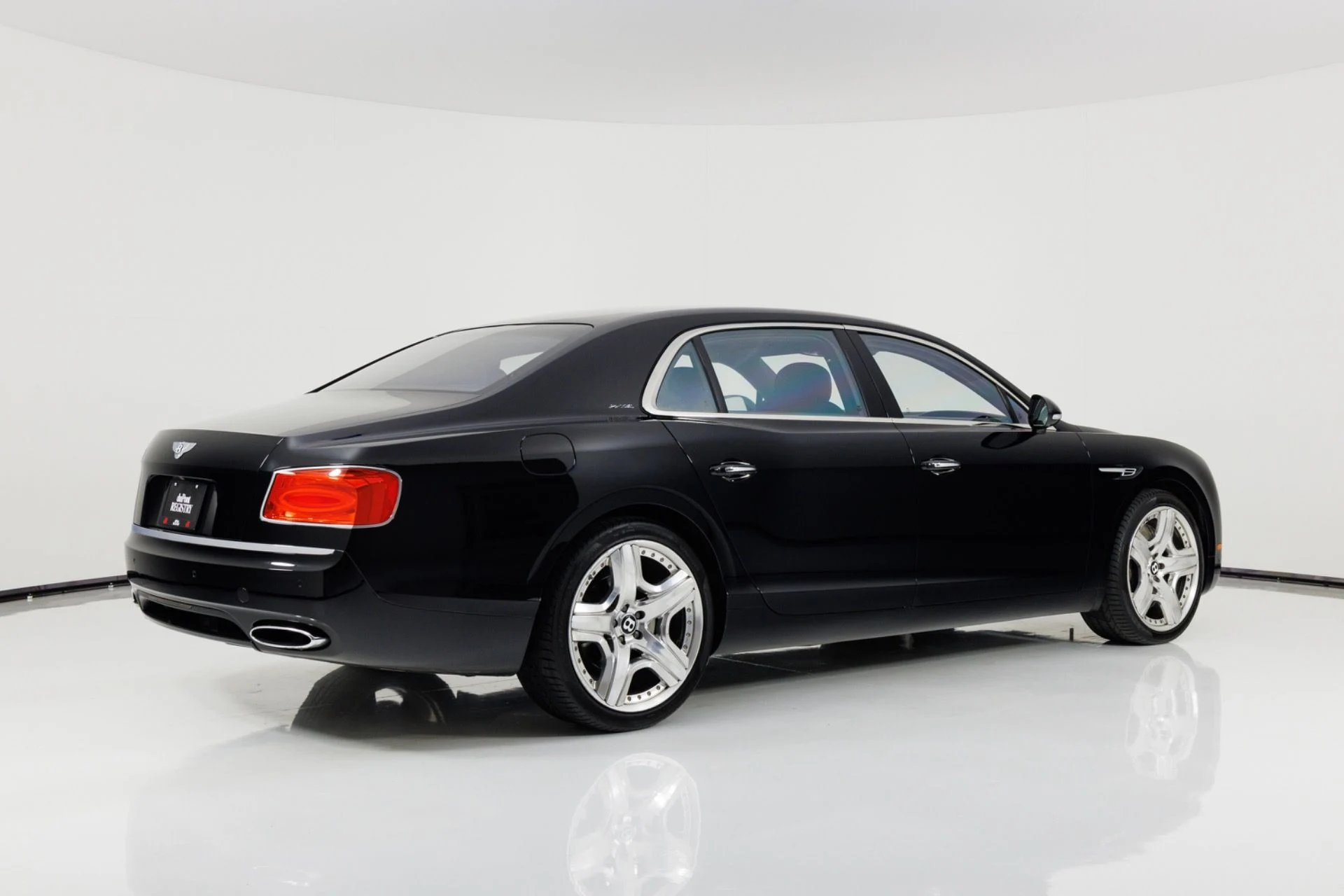 mph001_2341817291_Used_2014_Bentley_Flying_Spur_W12_1779381174_9dd870d9ef