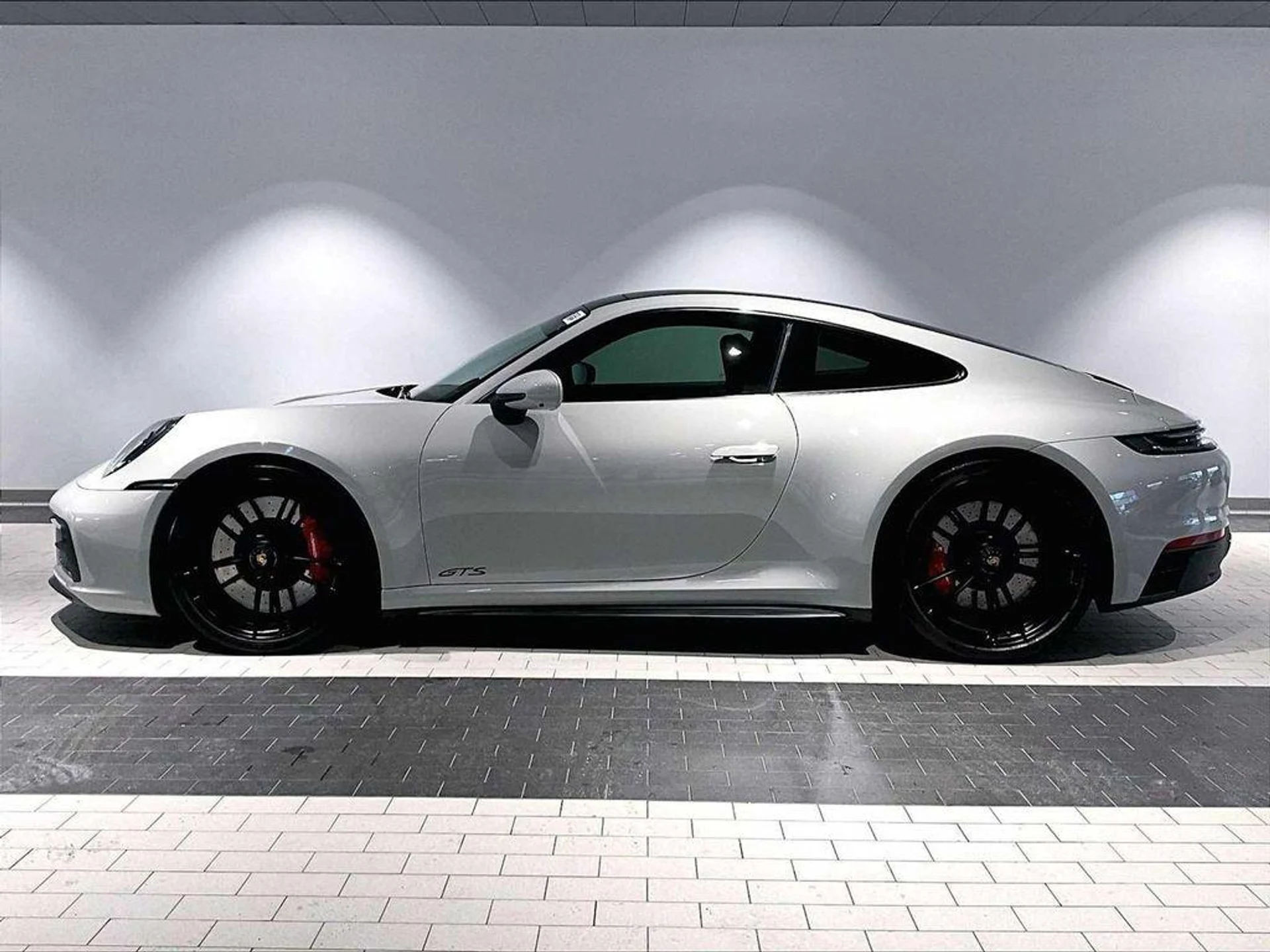 mph001_2349420264_0n_CR_Ov_Qw4x7_Et_ZQ_3_Jq1_ZSTN_On_I_da19adf45c