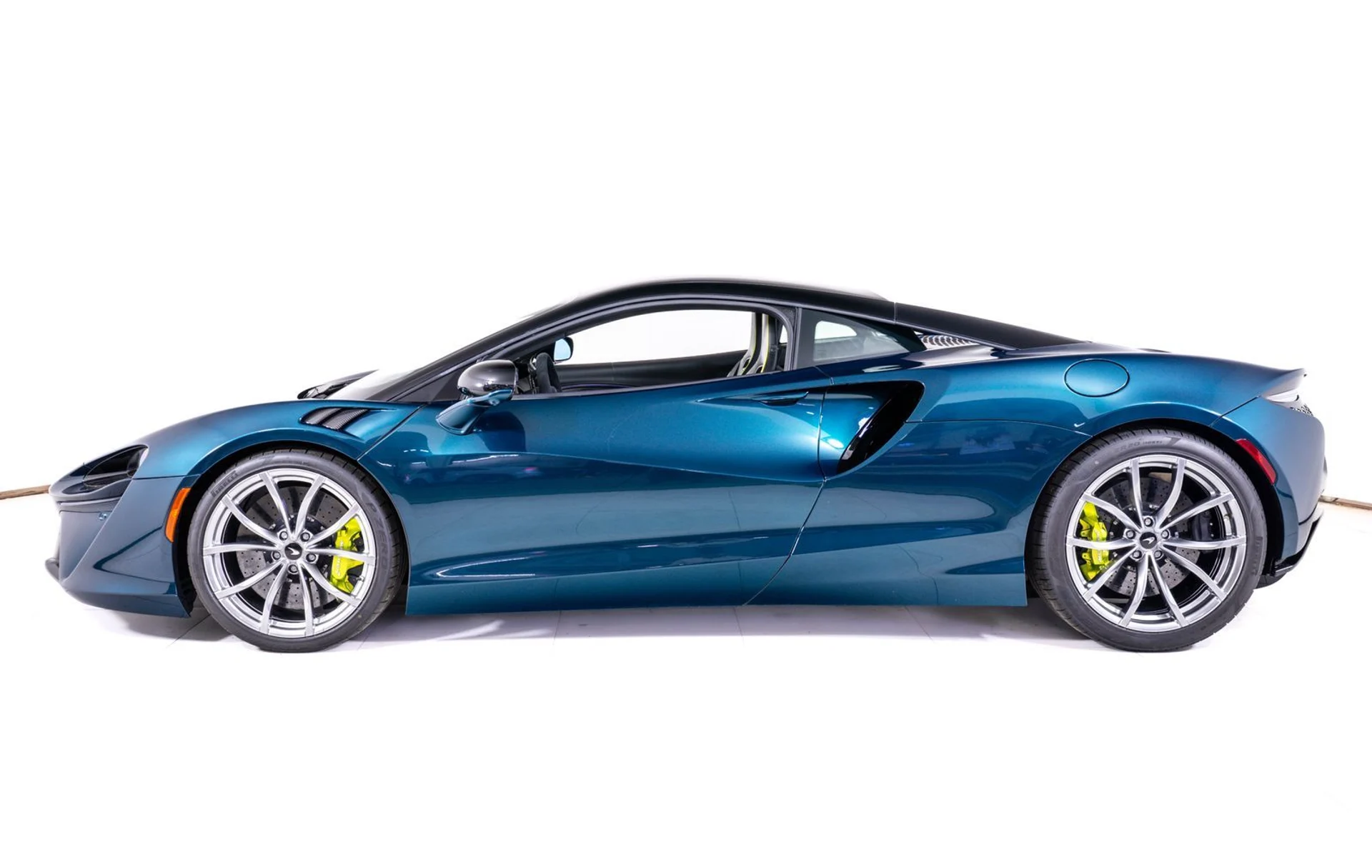 mph001_2356659401_e8ec76d9c00dfeb413b8a348aa7b2295x_9533155aa5