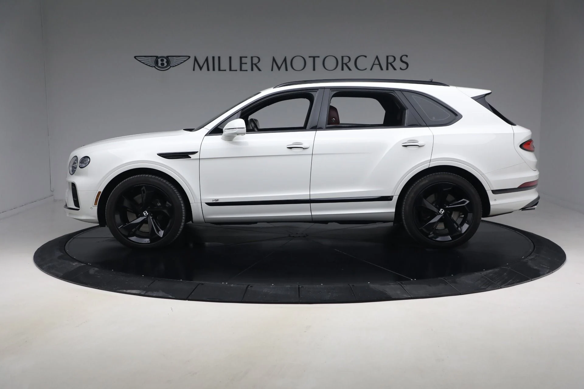 mph001_2357061033_Used_2021_Bentley_Bentayga_V8_1770336382_6c373aba00