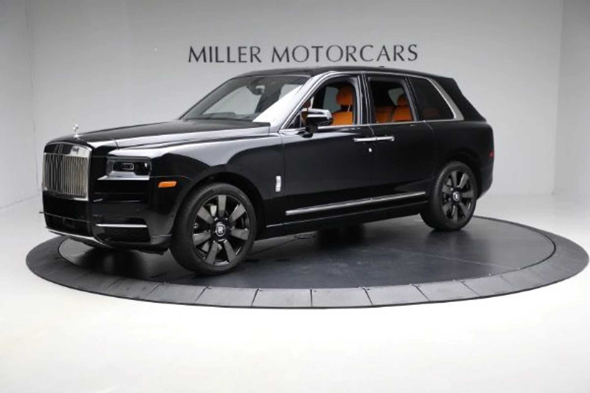 mph001_2357876698_Used_2021_Rolls_Royce_Cullinan_cf466a97ab
