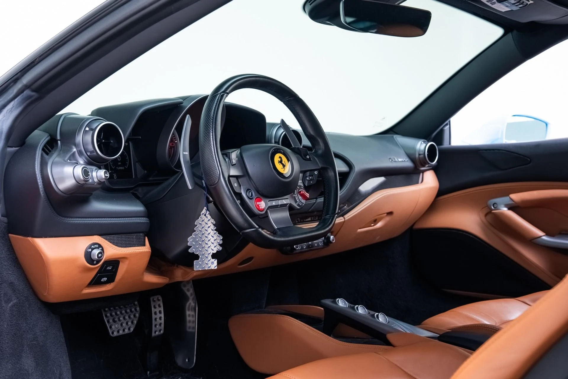 mph001_2359010449_Used_2020_Ferrari_F8_1773700374_c9bcff5ee7