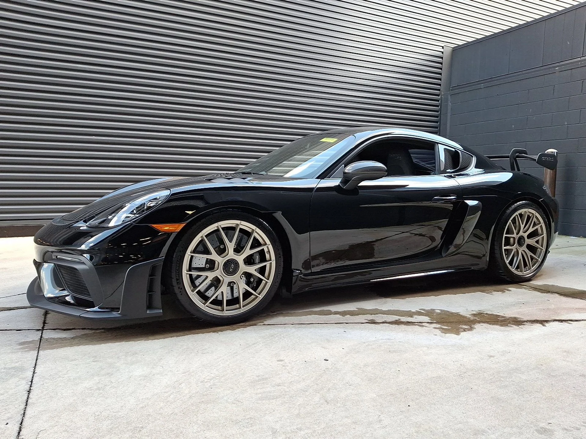 mph001_235960662_ae31bff047c0b66afaa1ef0e9efedfe0_4d2468c0d1