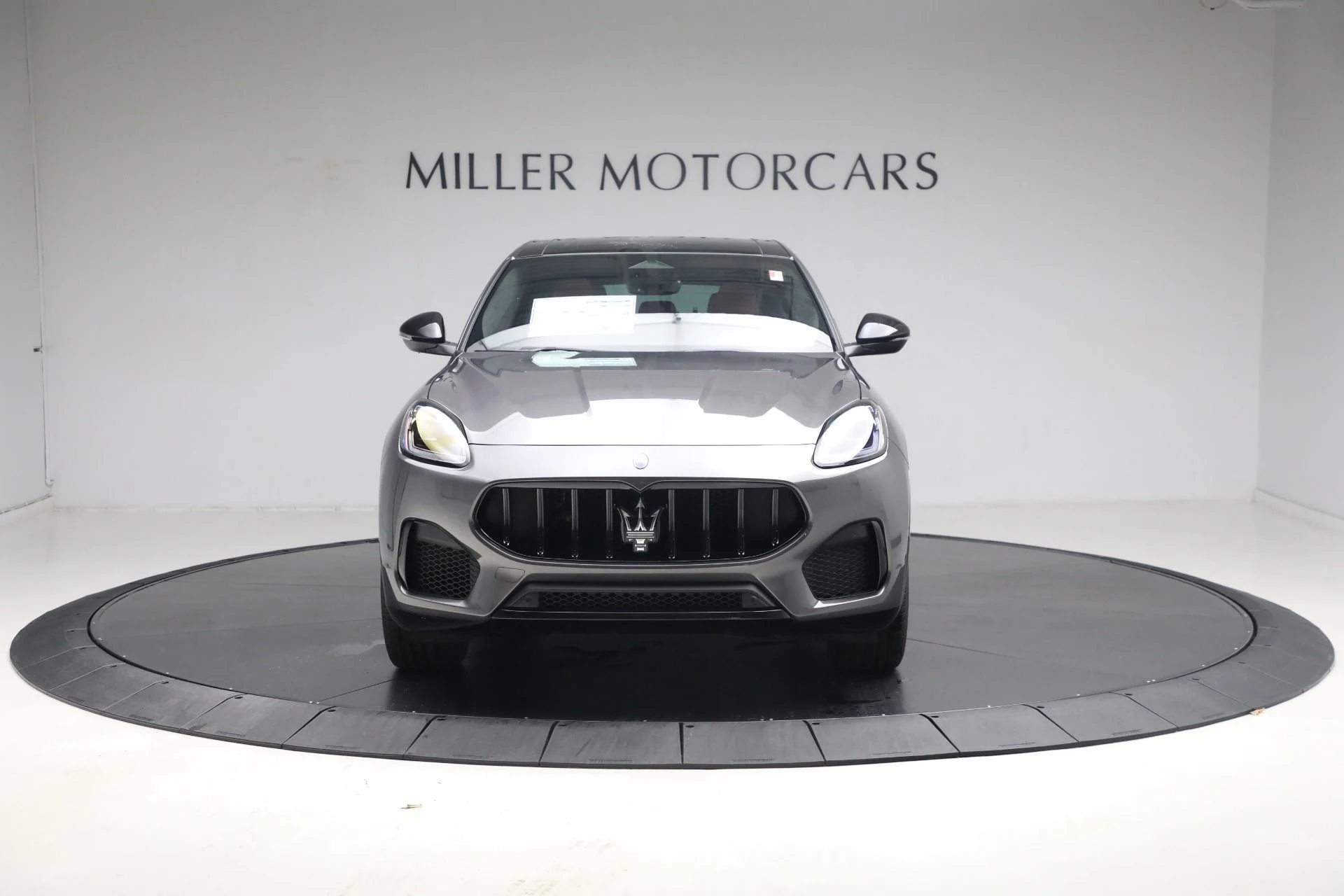 mph001_2361267681_New_2025_Maserati_Grecale_Modena_1738436734_184504d666