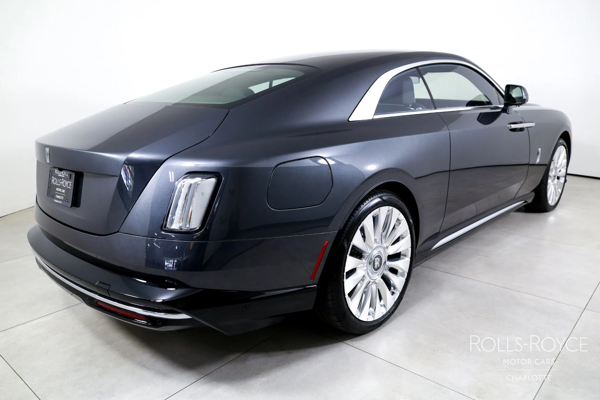 mph001_2361836031_Used_2025_Rolls_Royce_Spectre_1757713629_05f855edca