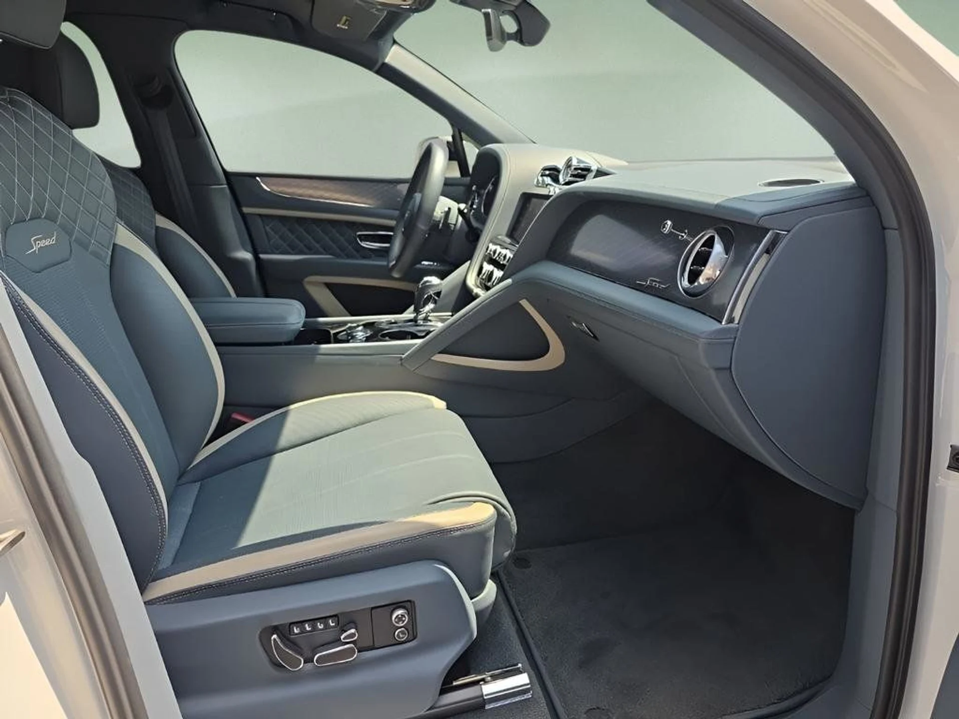 mph001_2370198163_a1059c85015349f9a56efe4474fc2cd3_77126288e2