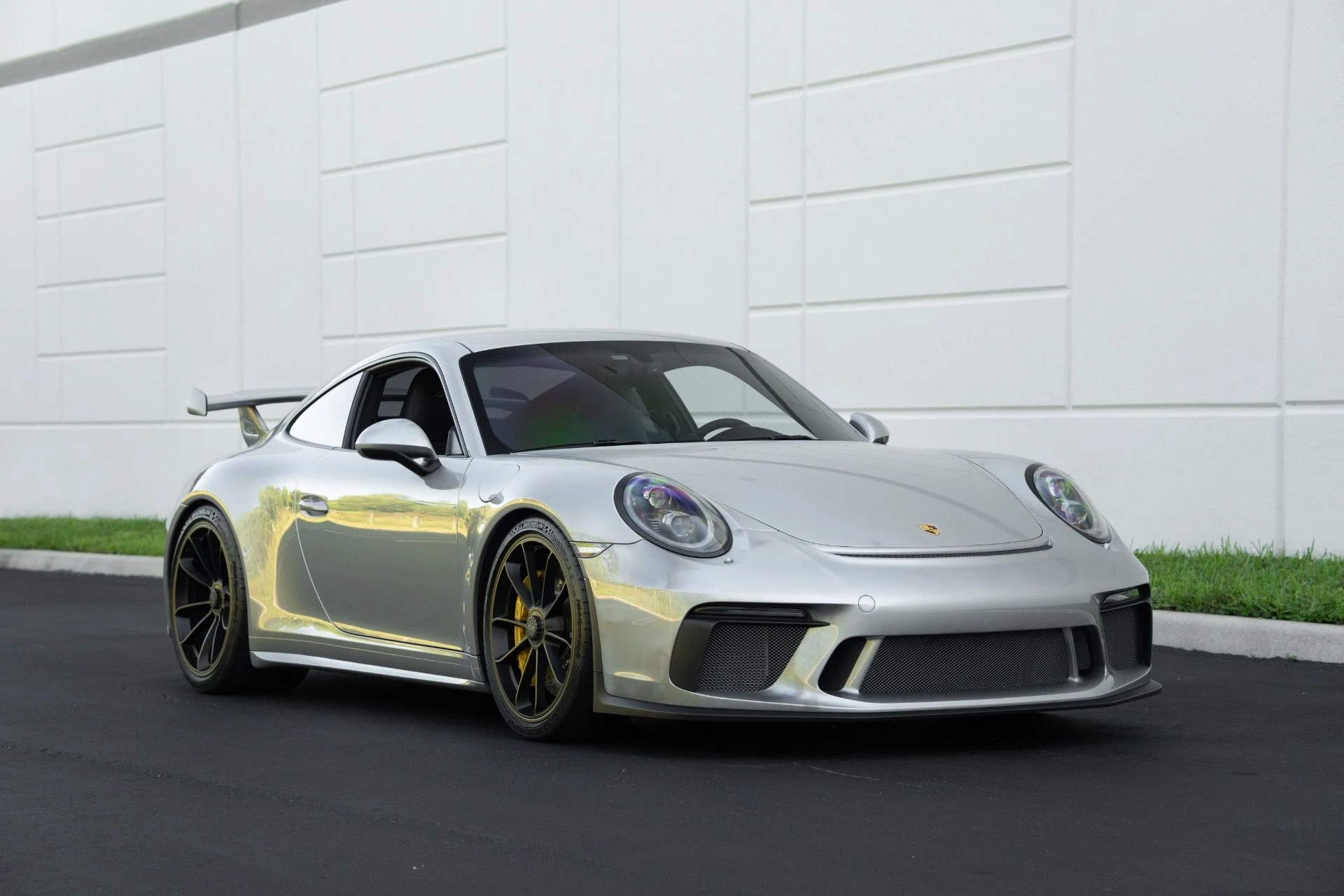 mph001_237356160_Used_2018_Porsche_911_GT_3_1761946041_9017289e9b