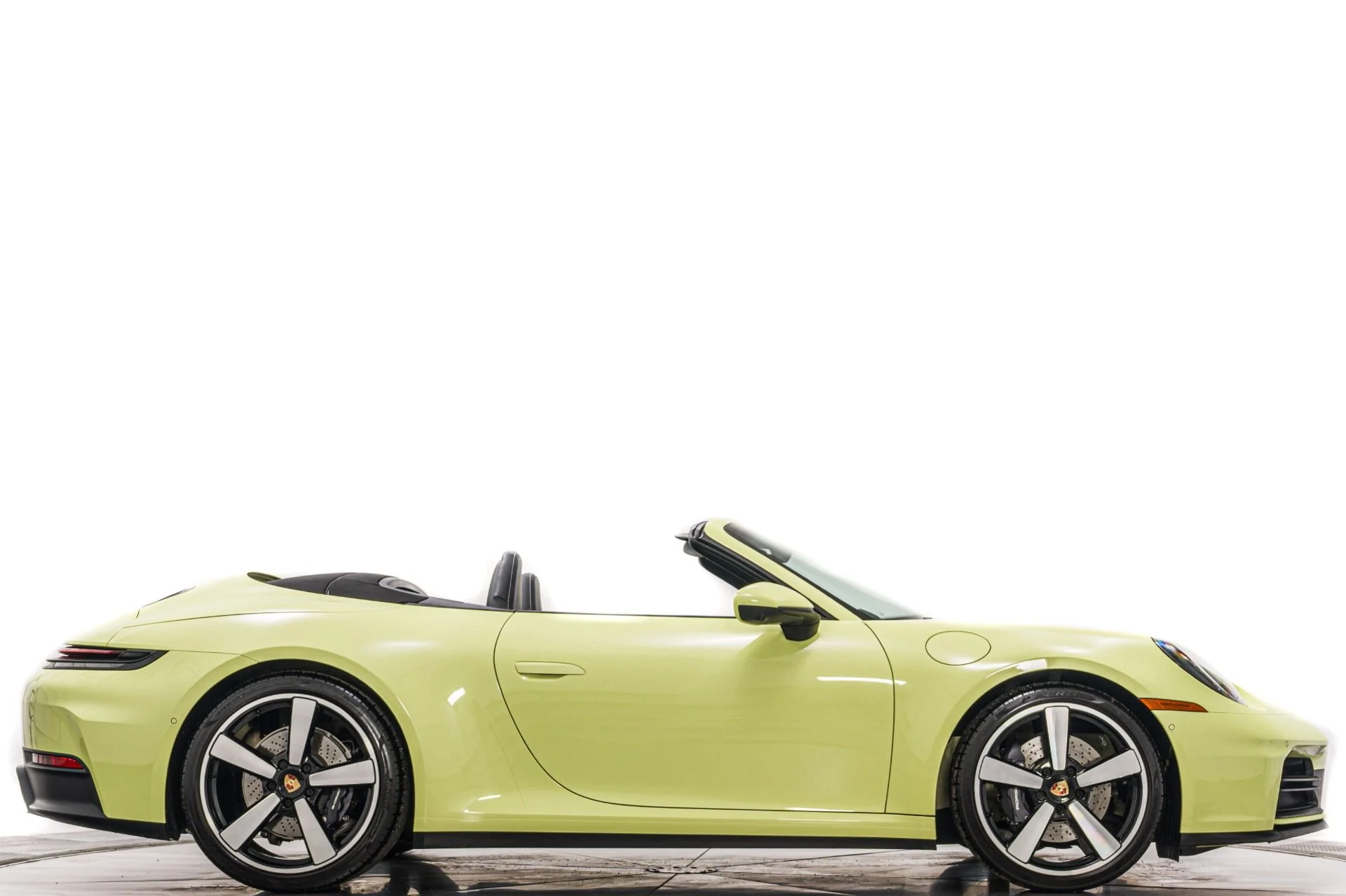 mph001_2374073556_Used_2025_Porsche_911_Carrera_Cabriolet_Premium_Package_Sport_Classic_Wheels_Sport_Exhaust_1767826405_28db9f48ff