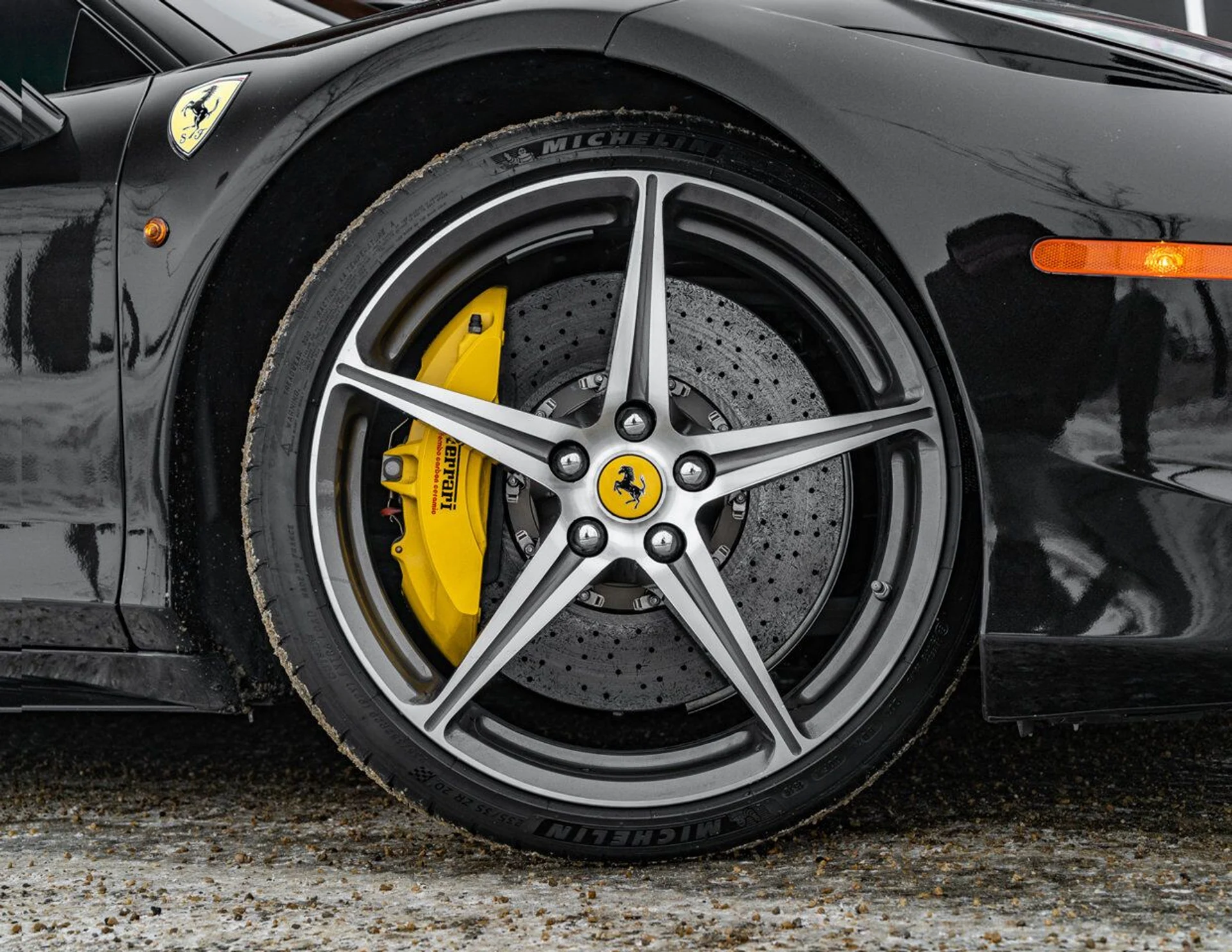 mph001_2375546084_ferrari_458_italia_2015_476a2436c4