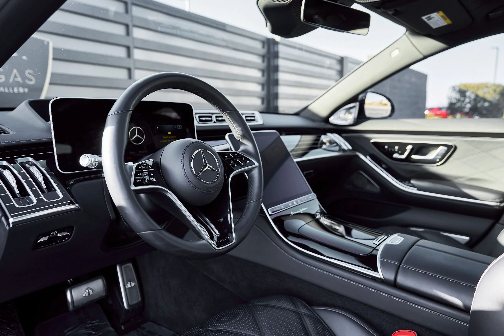 mph001_237658018_Used_2023_Mercedes_Benz_S_Class_Maybach_S_680_1769803944_2d83e2ec11