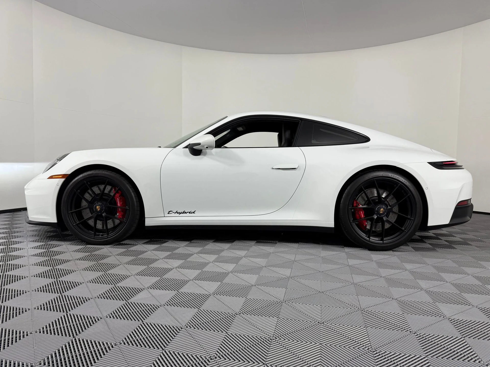 mph001_2379074507_674565193686e487b4e87b3fd40307e9x_1c04c77642