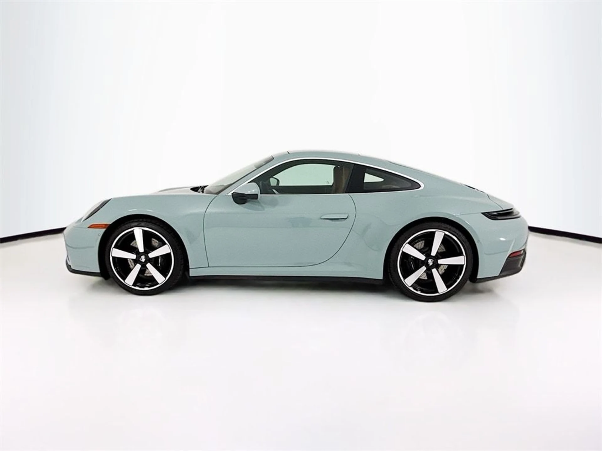 mph001_2389388212_28a64976186d072eacdeee0a43a3d1d8x_eea42cd709