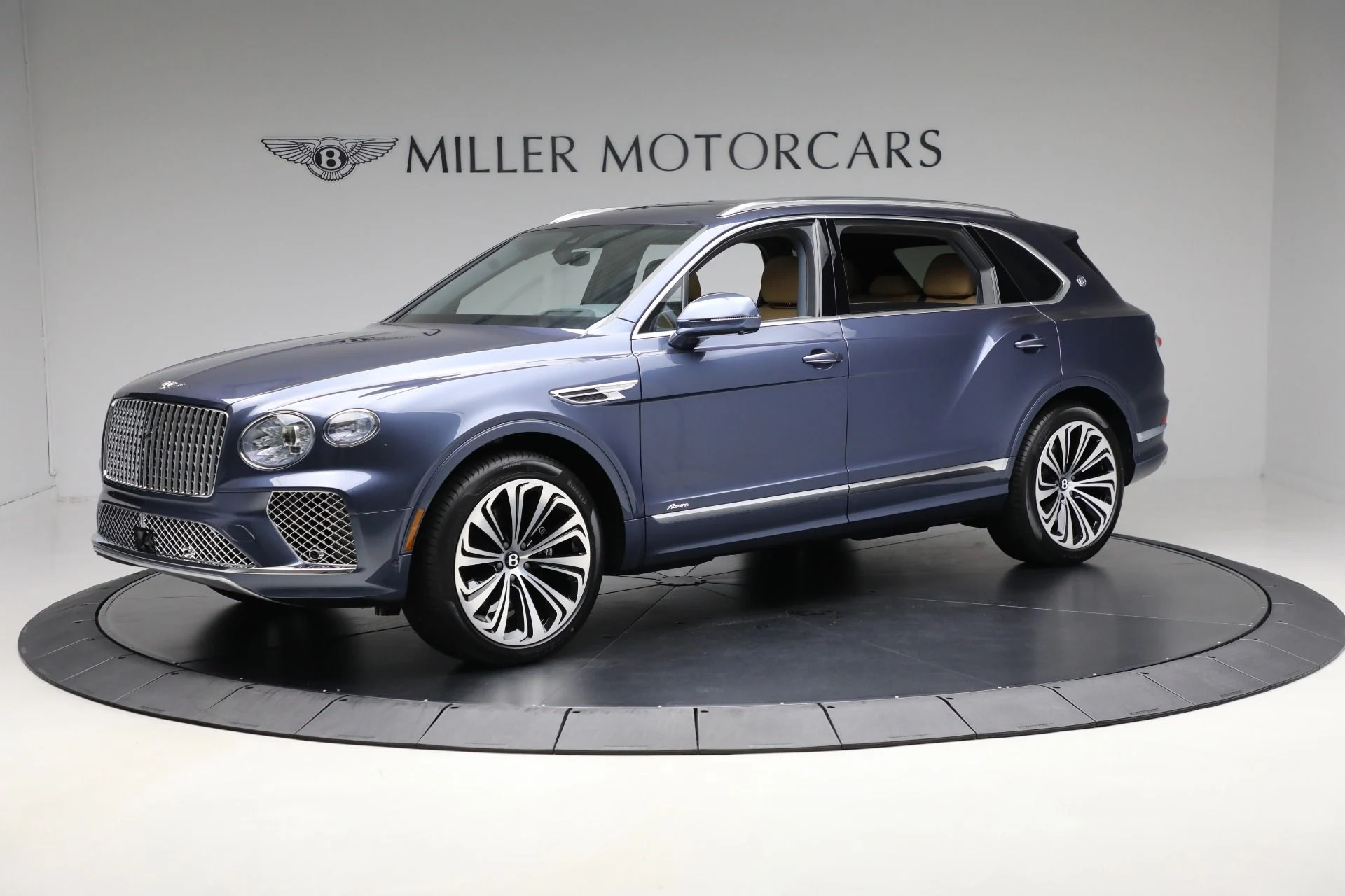 mph001_2391126593_New_2025_Bentley_Bentayga_EWB_Azure_V8_c0d581d840