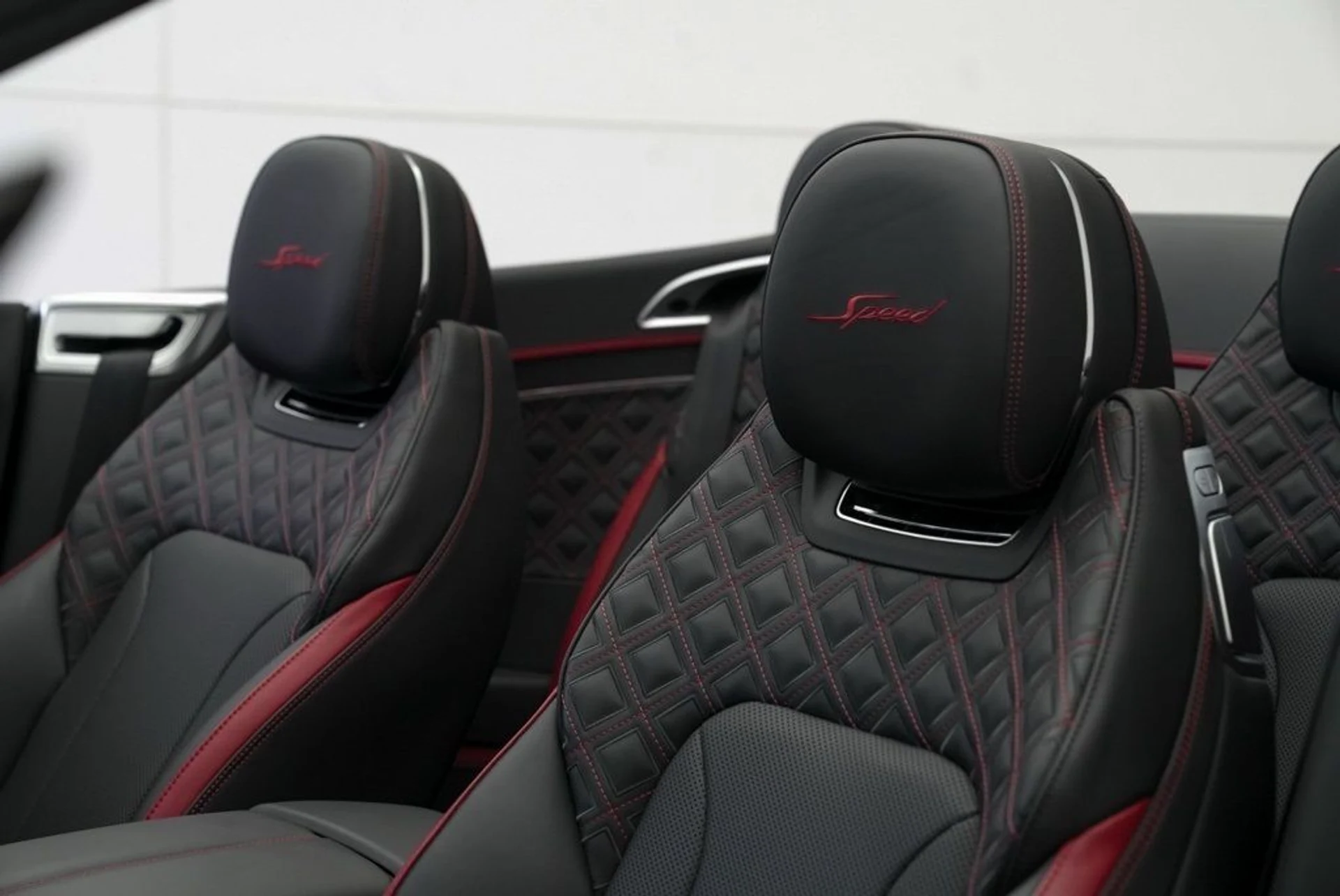 mph001_2397384498_xgkevu1a5nq0j3ju4jatmc6aluwu_44efe5b430