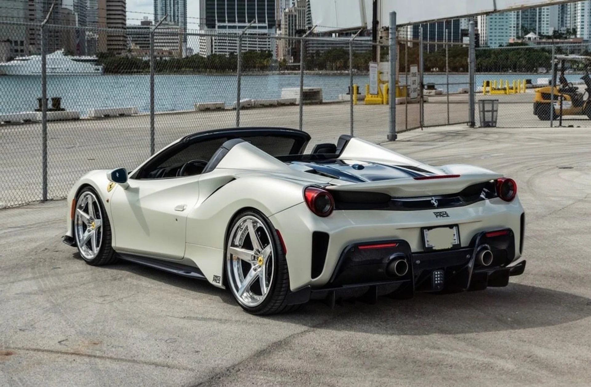 mph001_2403192893_13288_p2_l_abd3cb7204