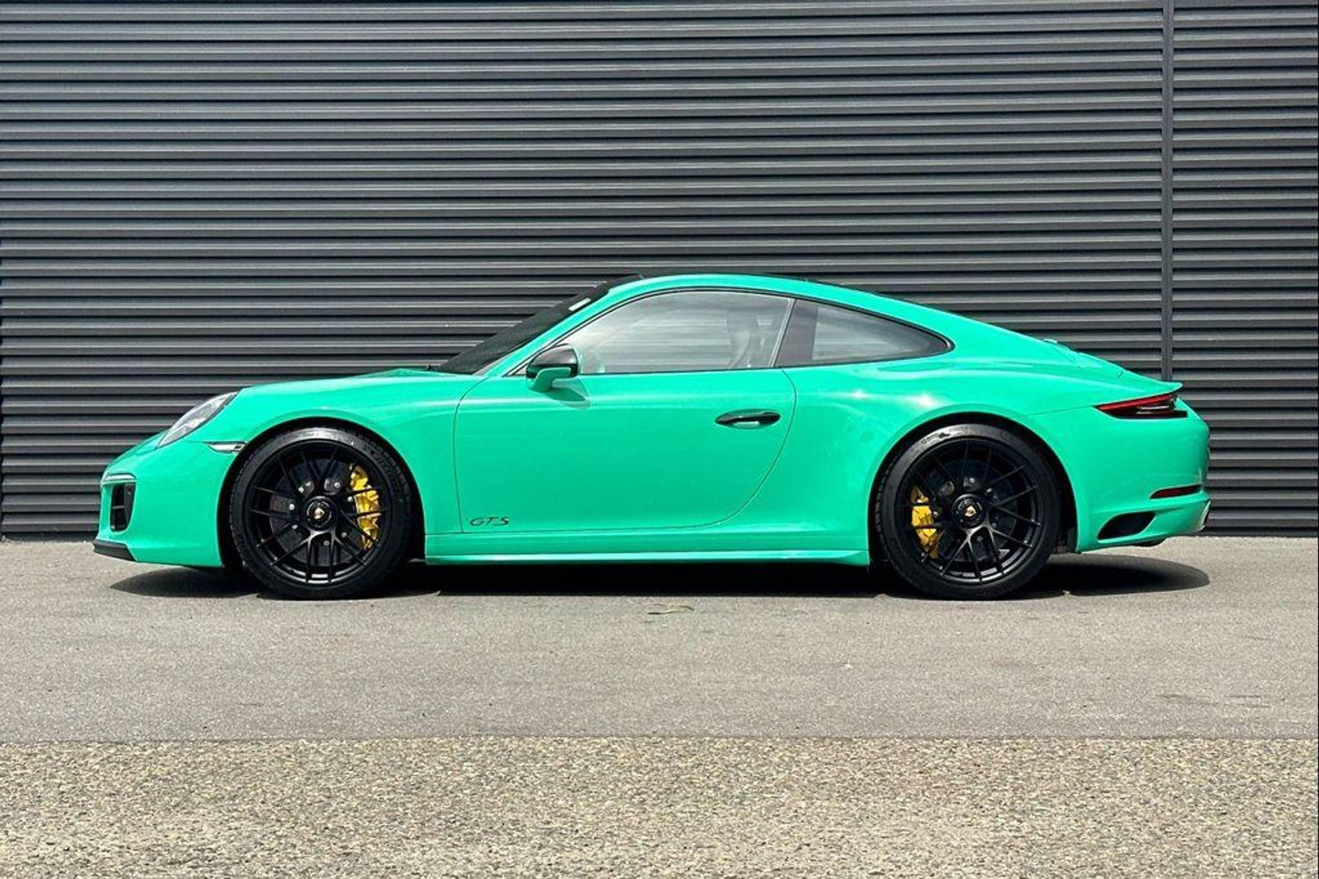 mph001_2404608350_SI_Ao_OZHO_273pd1g_Os_Y_Jkc_Xgs_UJ_8_46730347fd