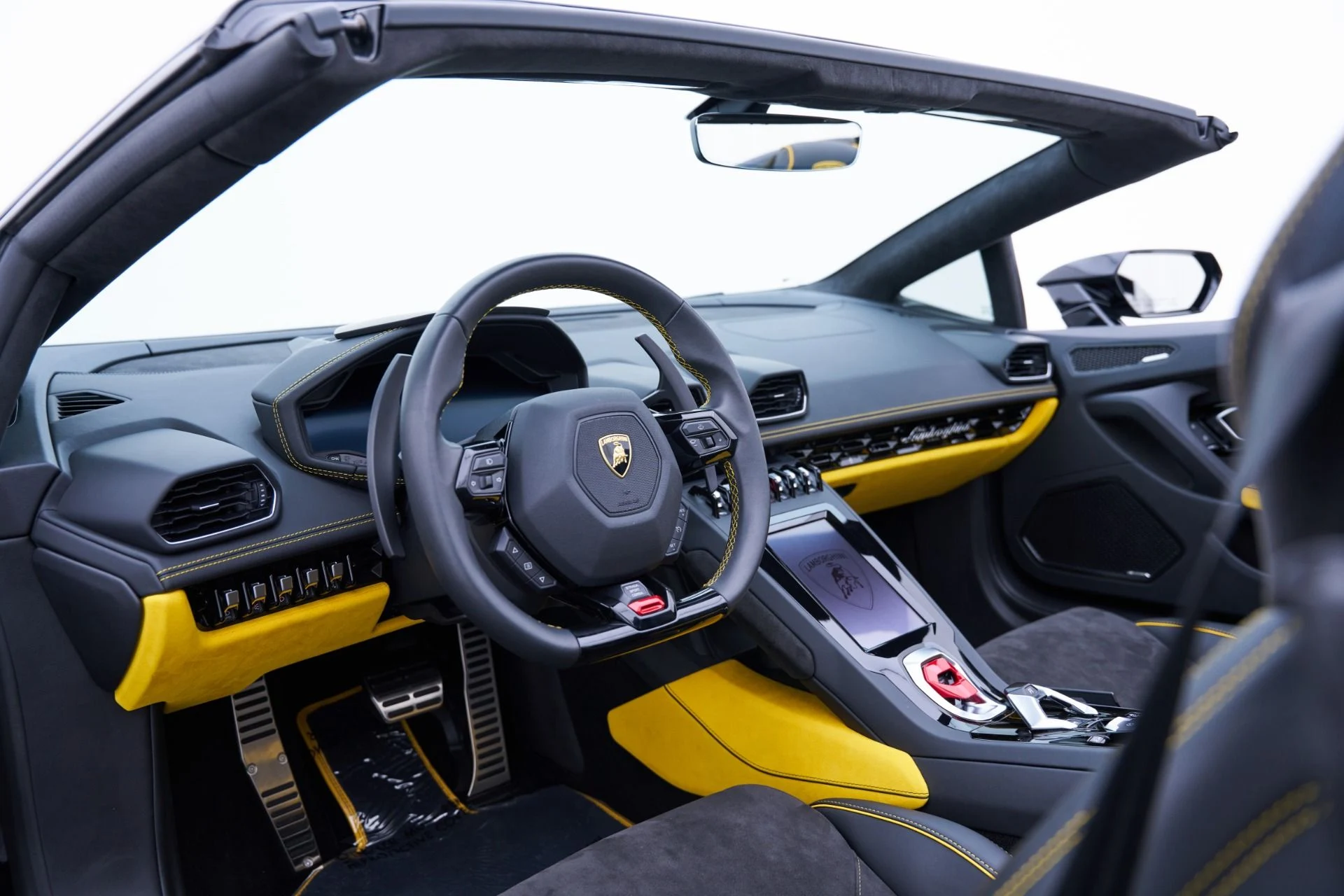 mph001_2413338273_Used_2024_Lamborghini_Huracan_1793135510_1ba40873d2