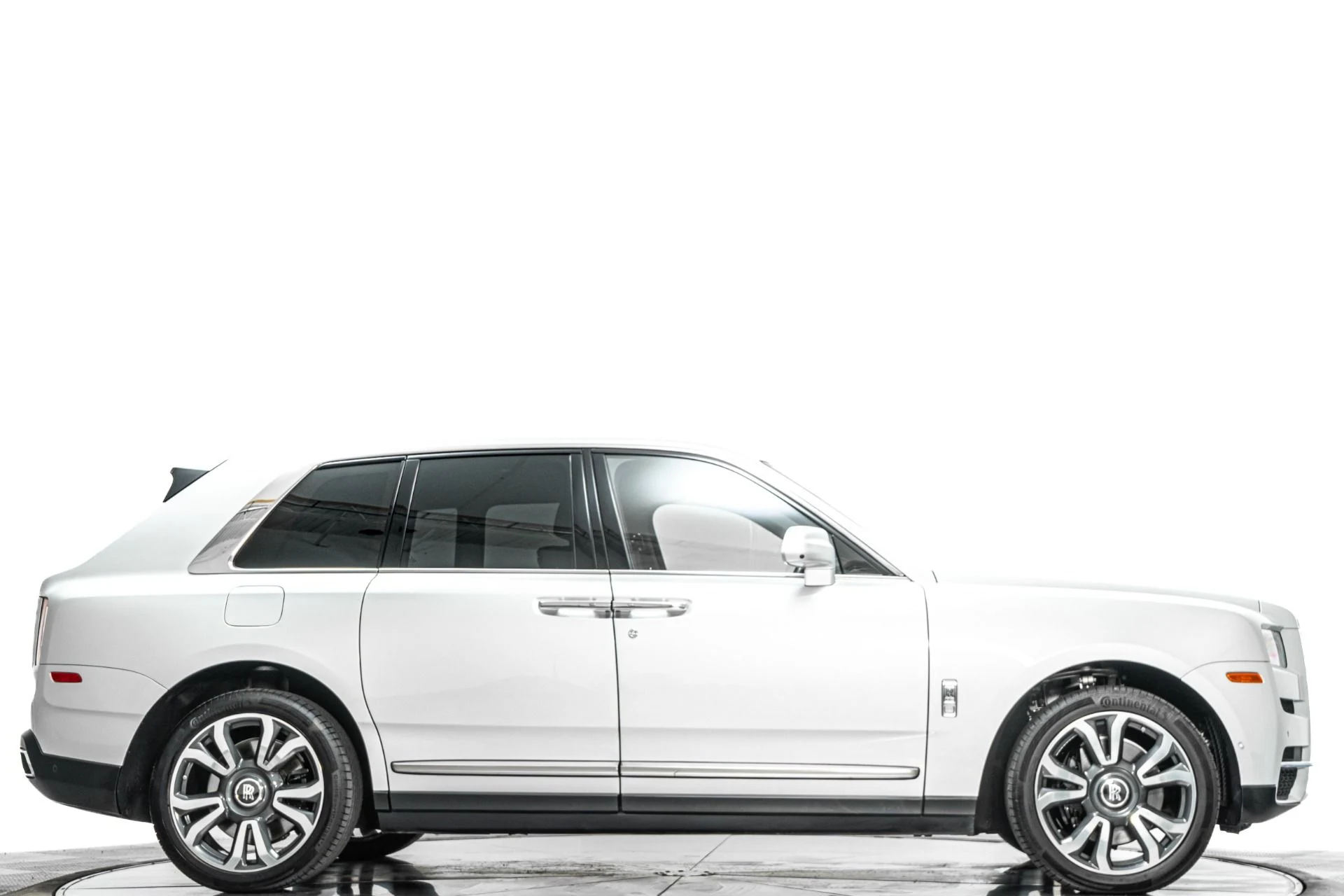 mph001_2413620273_Used_2023_Rolls_Royce_Cullinan_1792518070_aeef03d9d5