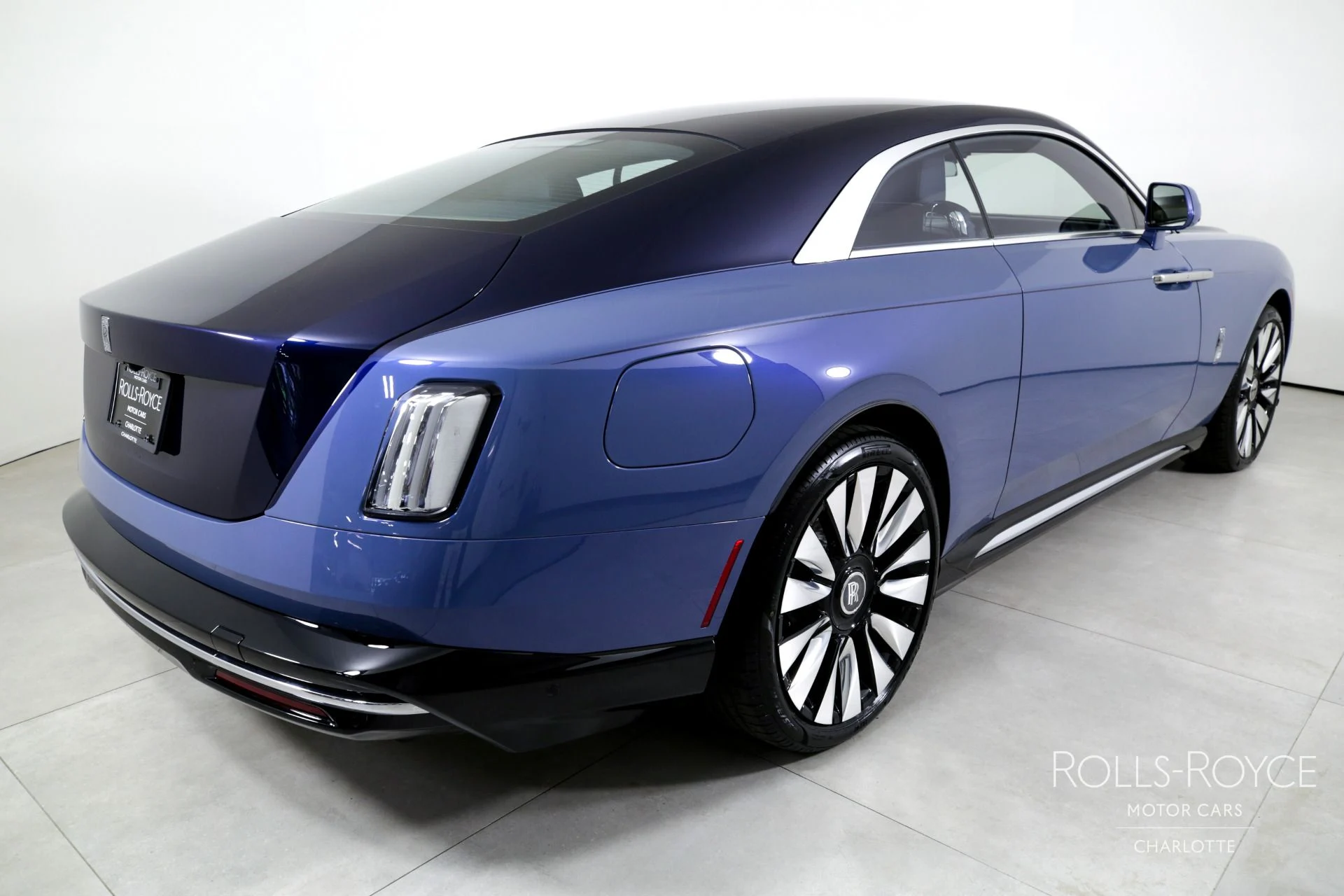 mph001_2419179601_Used_2024_Rolls_Royce_Spectre_1714171108_d5ce749ed1