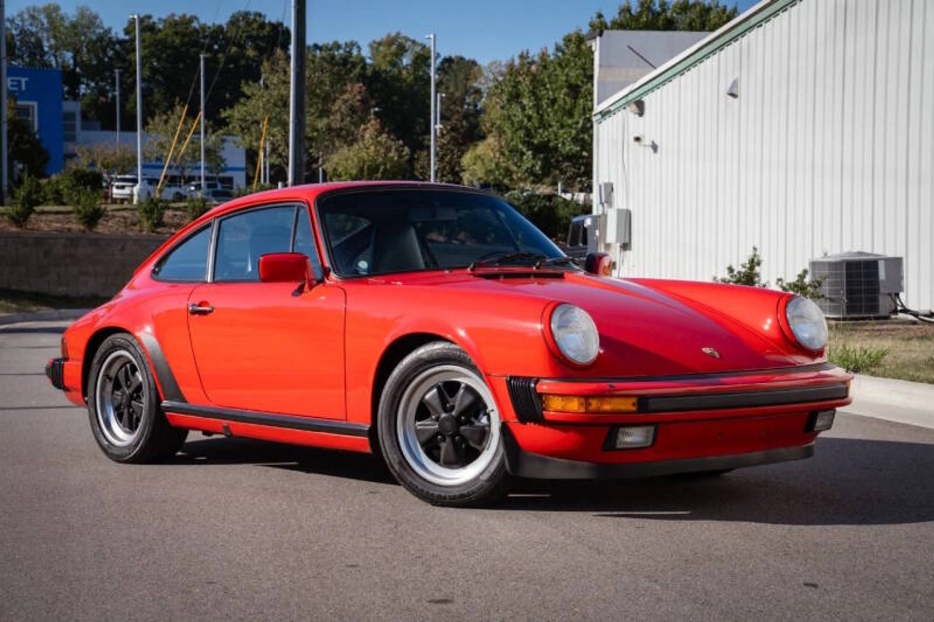 mph001_2420329540_1985_porsche_911_carrera_2dr_coupe_468b299223