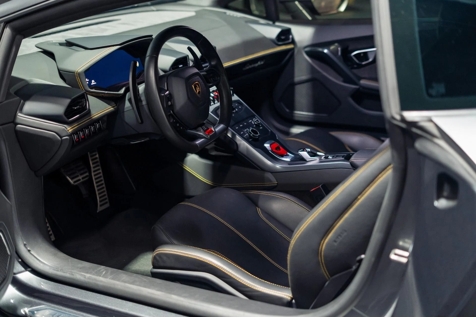 mph001_2427103263_Used_2015_Lamborghini_Huracan_LP_610_4_1783790288_7f41634700
