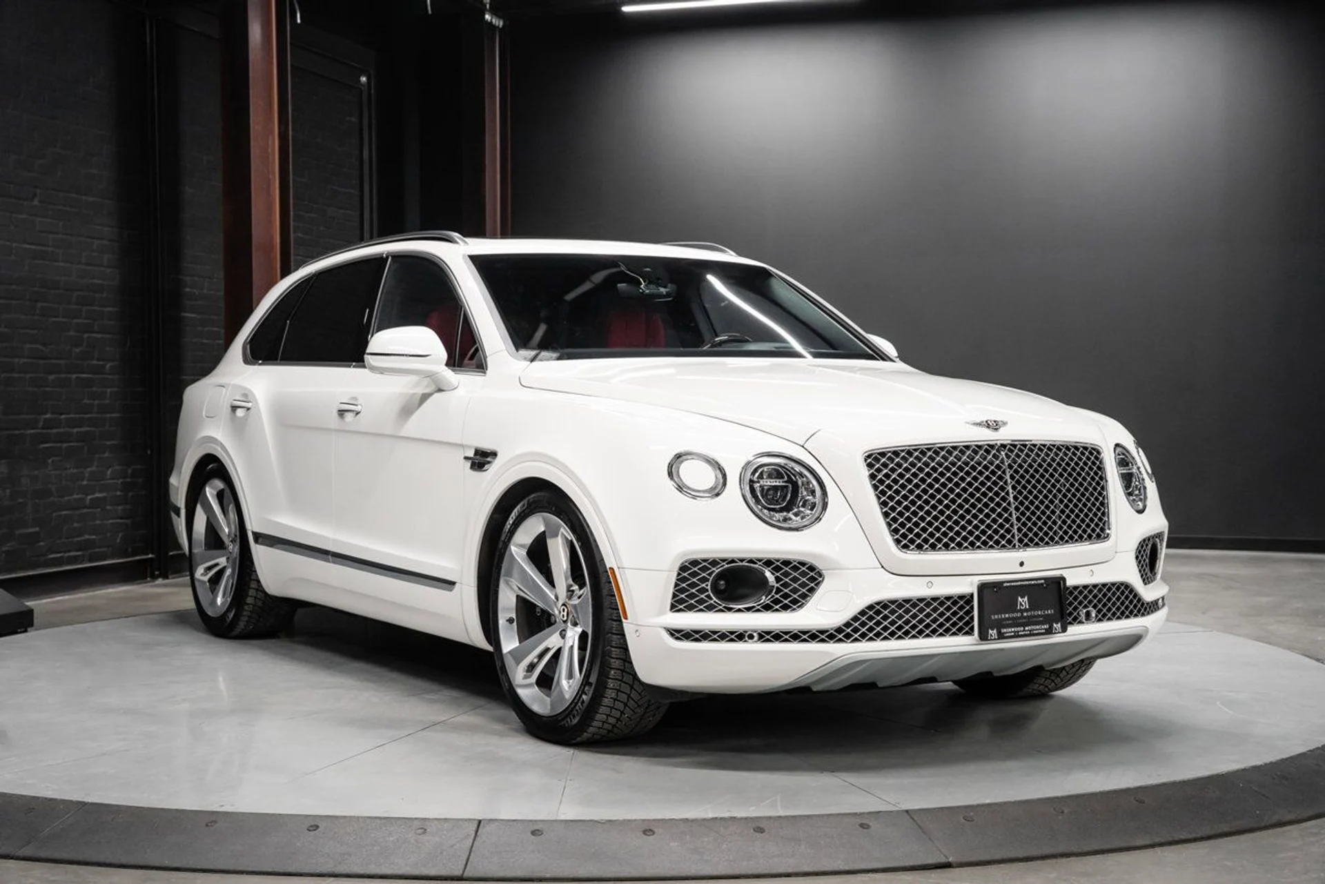 mph001_2432785848_bentley_bentayga_2019_4b07efe37d