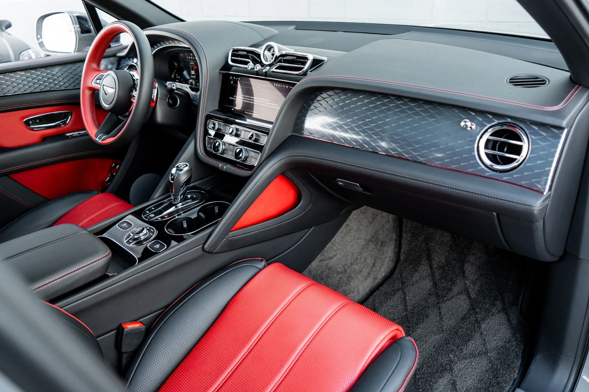 mph001_2435300860_e1adcece_20fd_4932_82f1_bd48c322ed1f_652f78a52b