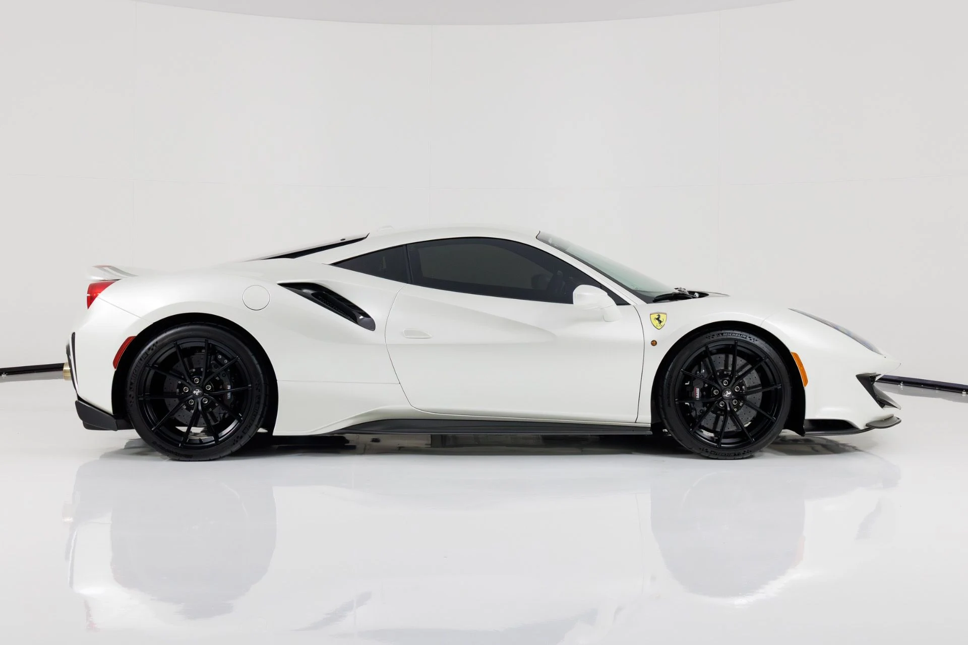 mph001_2435535682_Used_2020_Ferrari_488_Pista_1771886473_1bd0db27da
