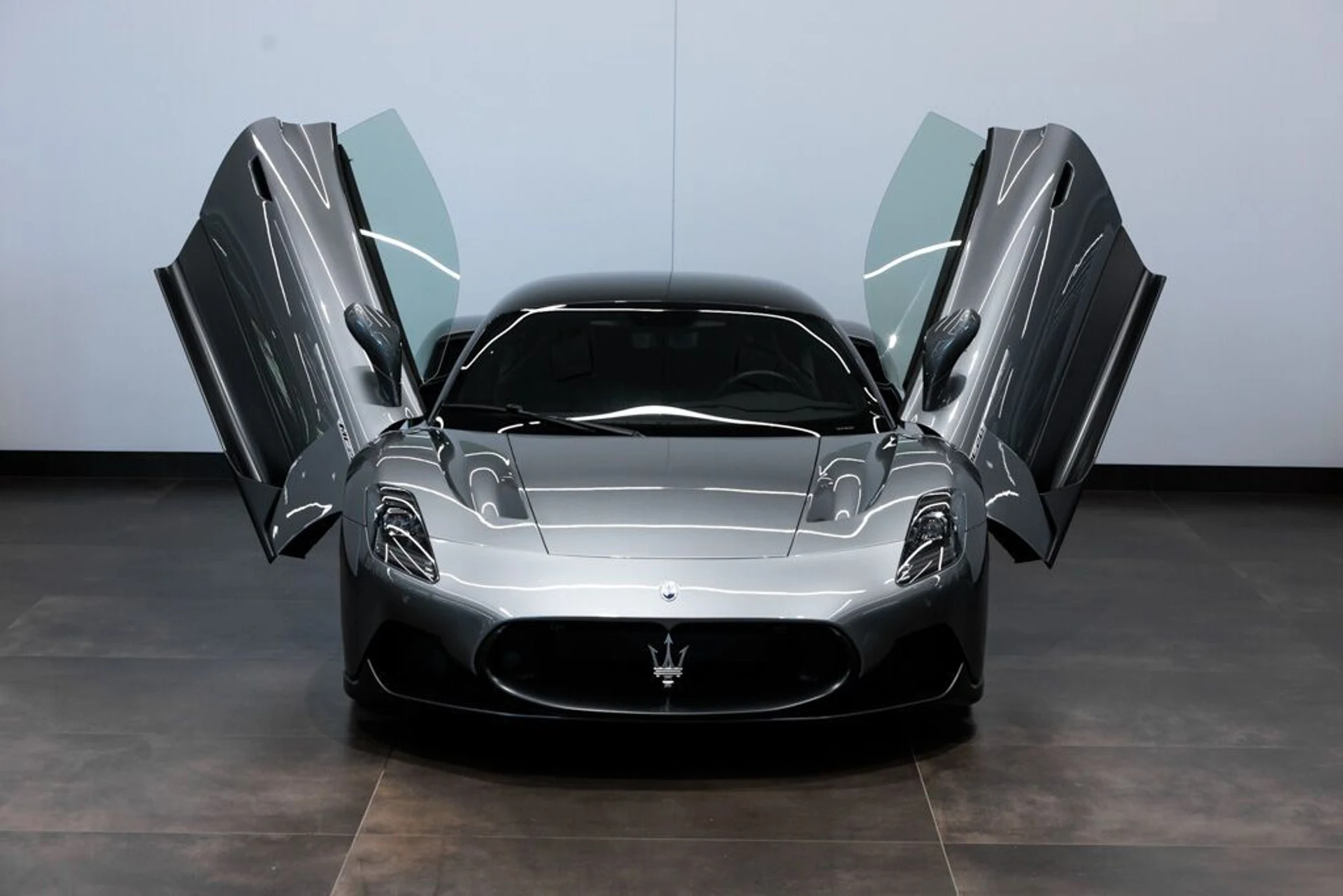mph001_244127178_maserati_mc20_2022_jpg_v_1758918548_0f8083aa2c